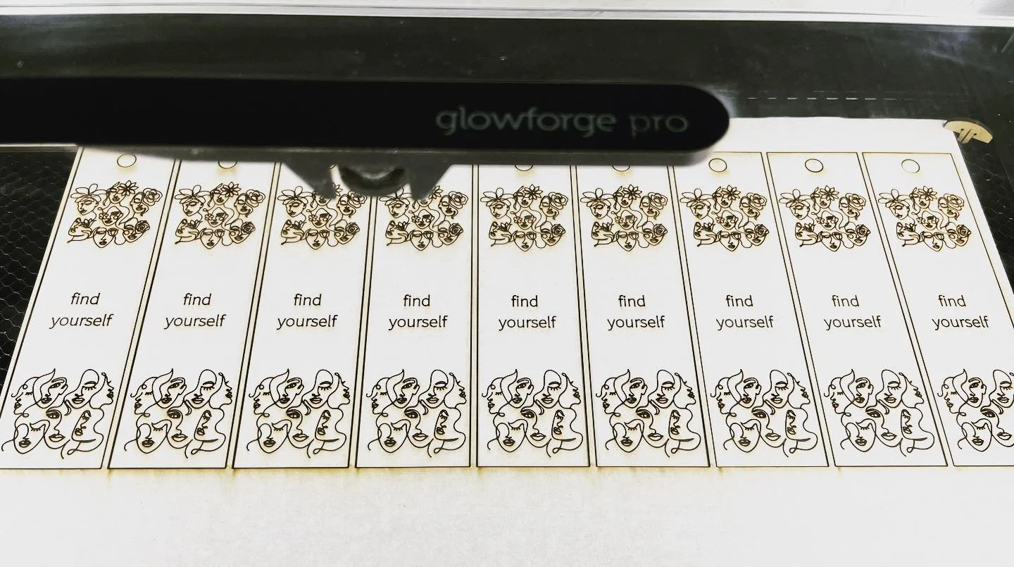 Find yourself 

#madebyrefugees #glowforgecommunity #glowforge #ecofriendly