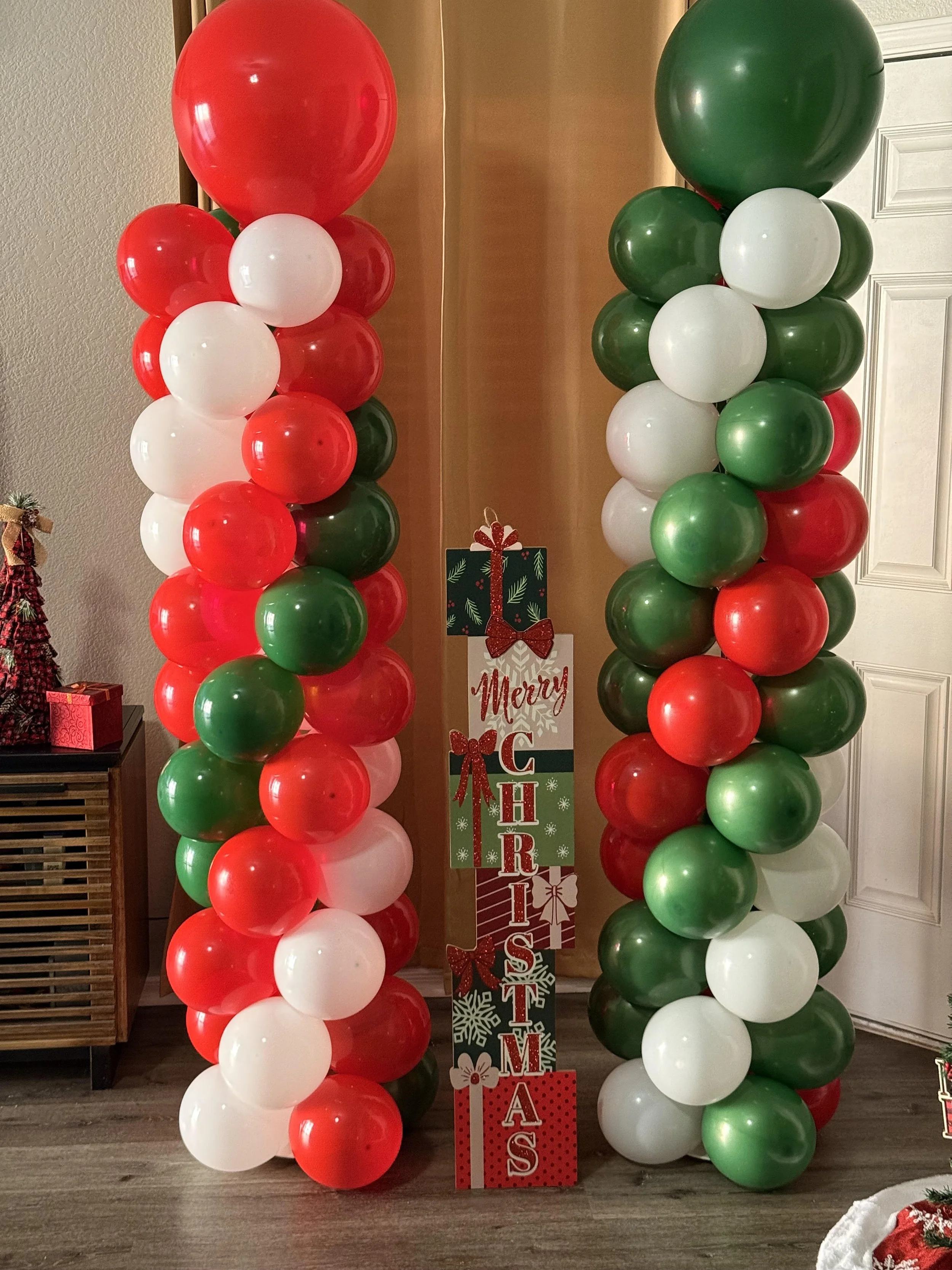 Christmas Balloon Columns.jpg