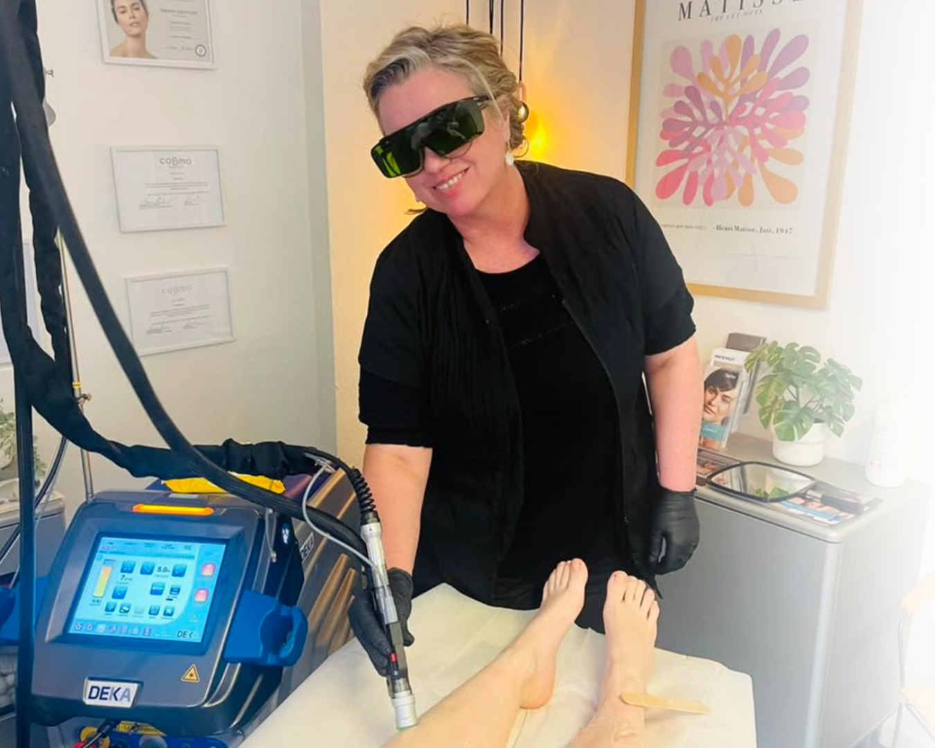 Hårreducerende behandling med laser hos Klinik Skin Rehab i Charlottenlund