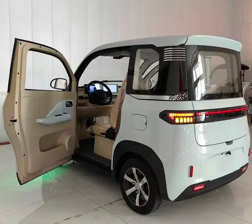 Driver side door open.png