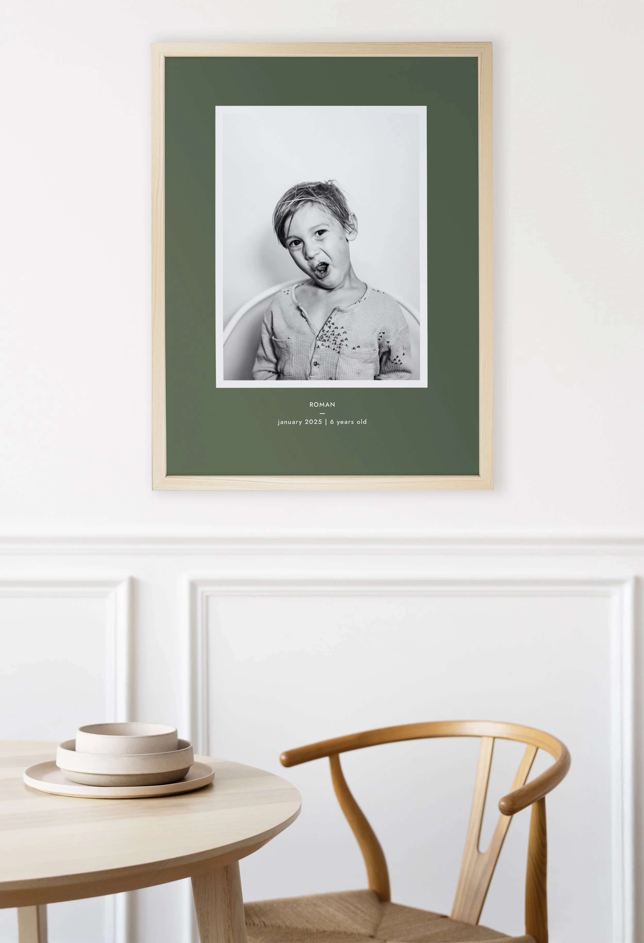 clean-minimal-dining-room-table-with-chair_18x24natural.jpg