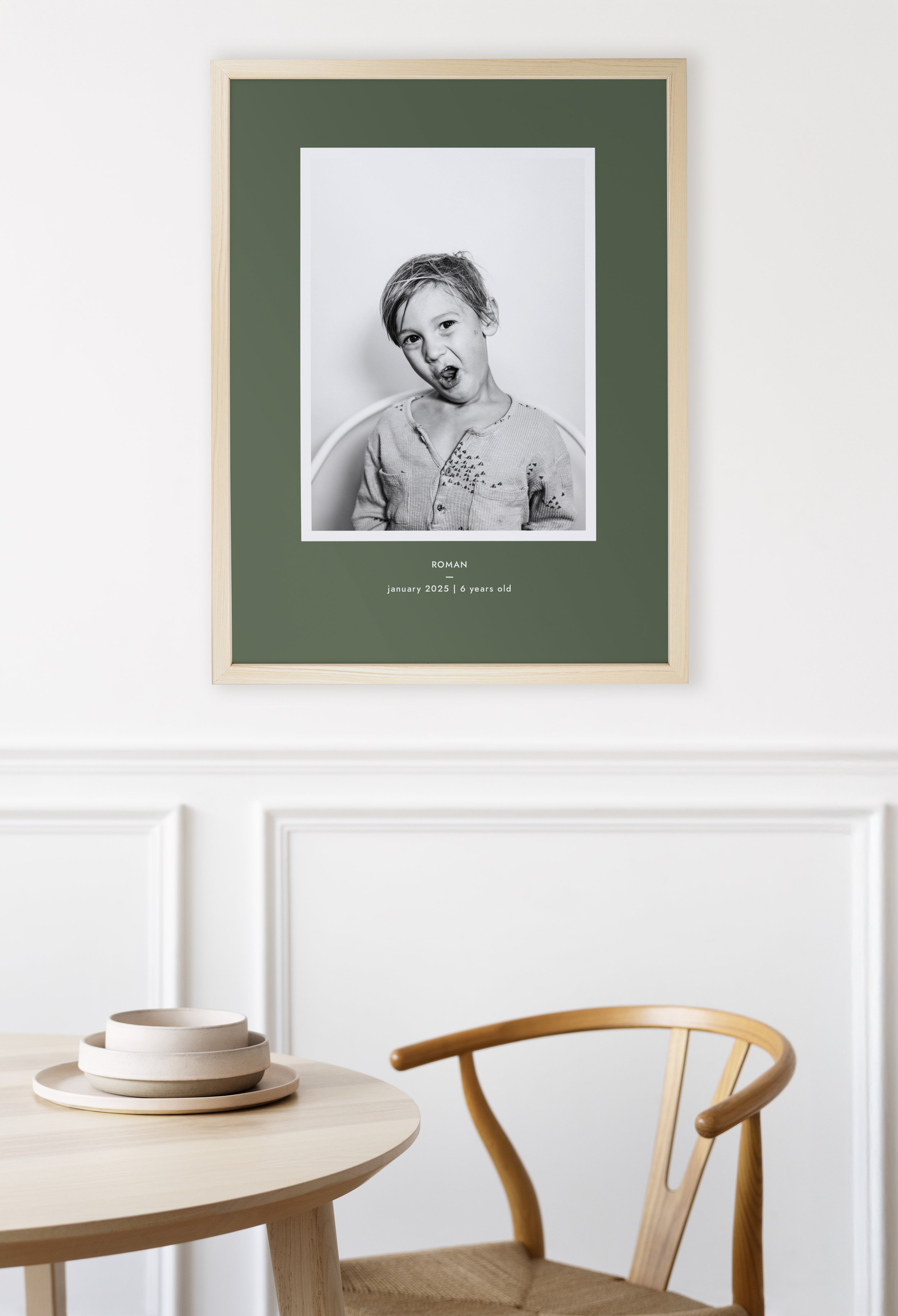 clean-minimal-dining-room-table-with-chair_18x24natural.jpg