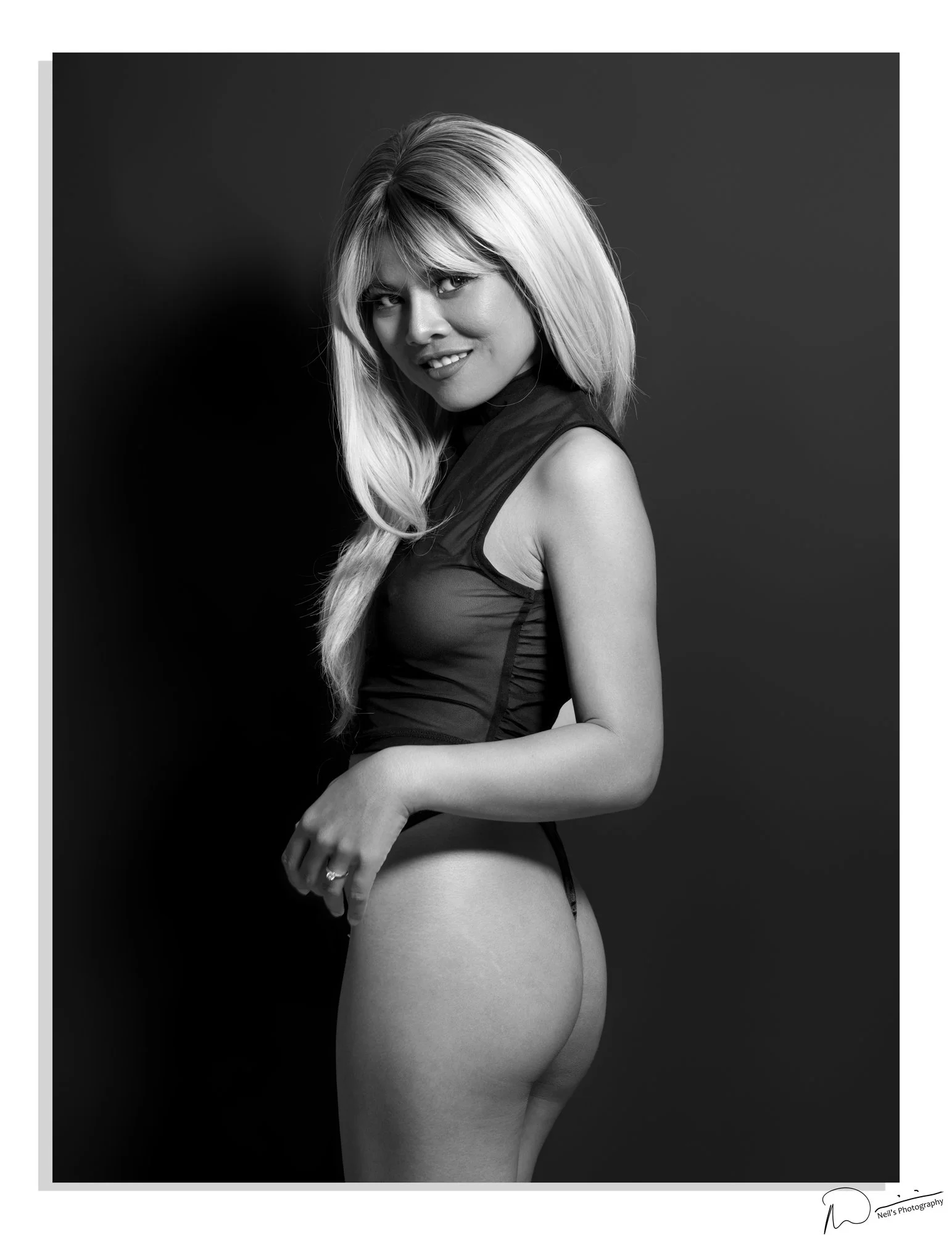 Sexy-Blackdrop_0162.jpg