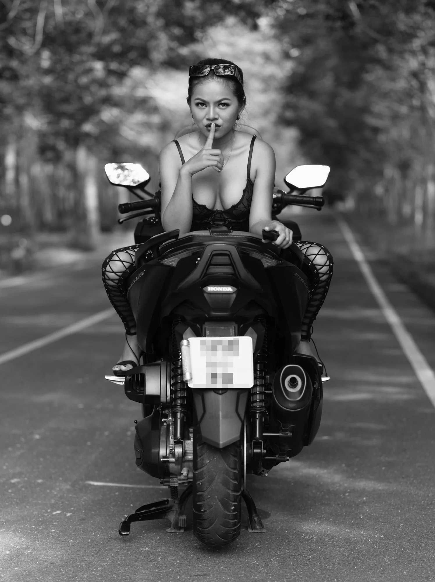 Neil's Photography -April 25, 2088-Fon Motorbike_0083.jpg