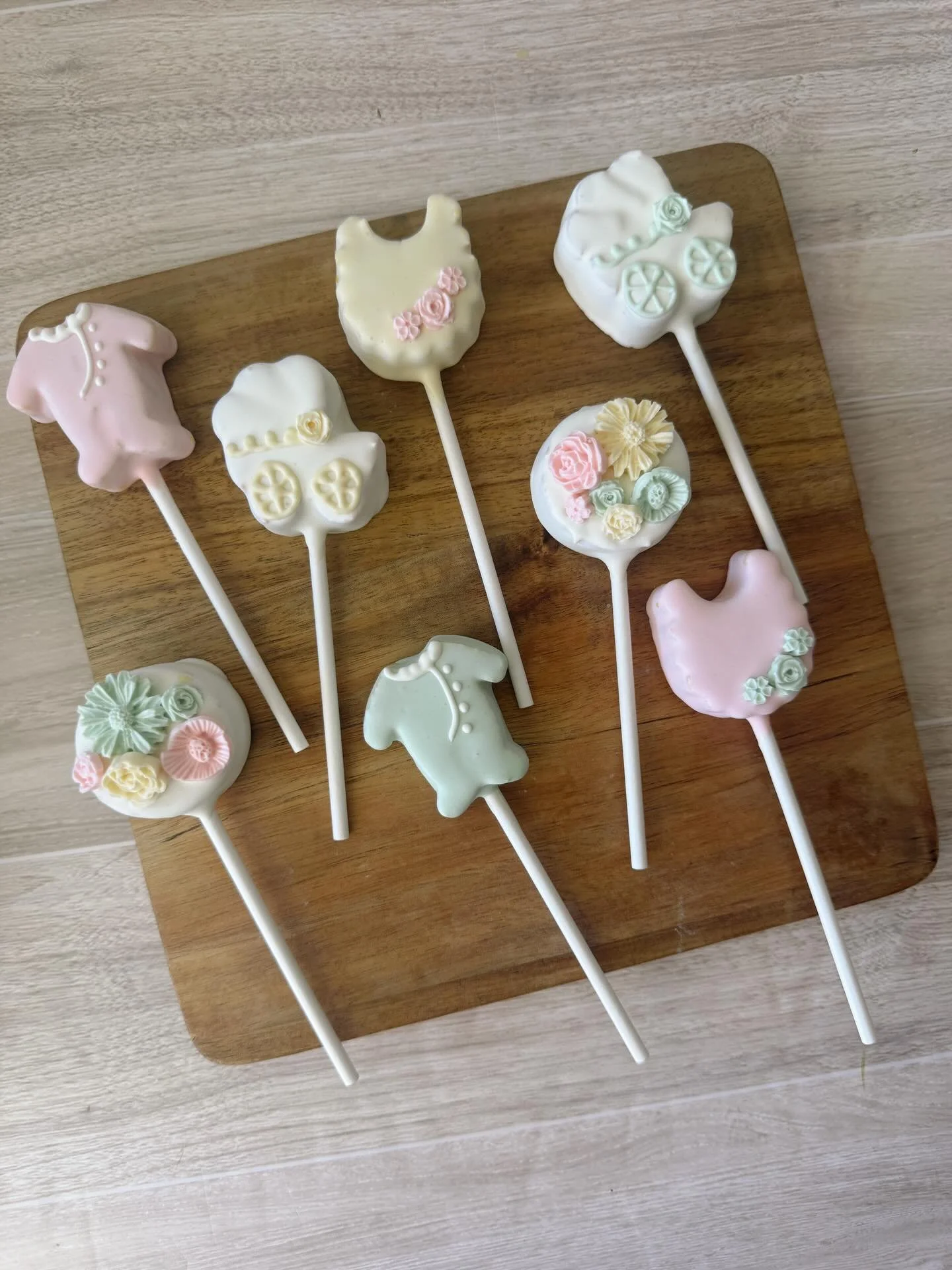 Obsessed is an understatement 😍
New baby-themed shapes just dropped &mdash; perfect for showers &amp; gender reveals!
Fully customizable to match your vision ✨
Message me to book your date!