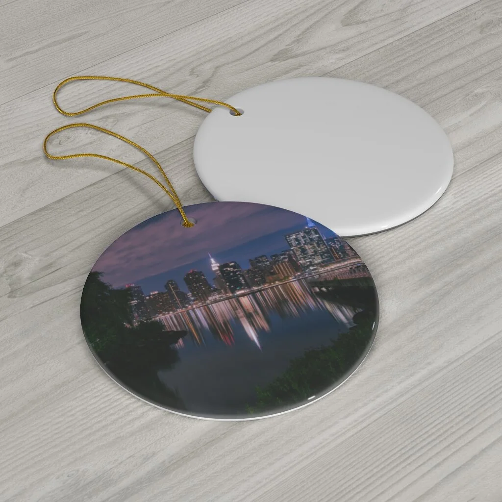 Round Ceramic Ornaments (Manhattan Skyline with Empire)