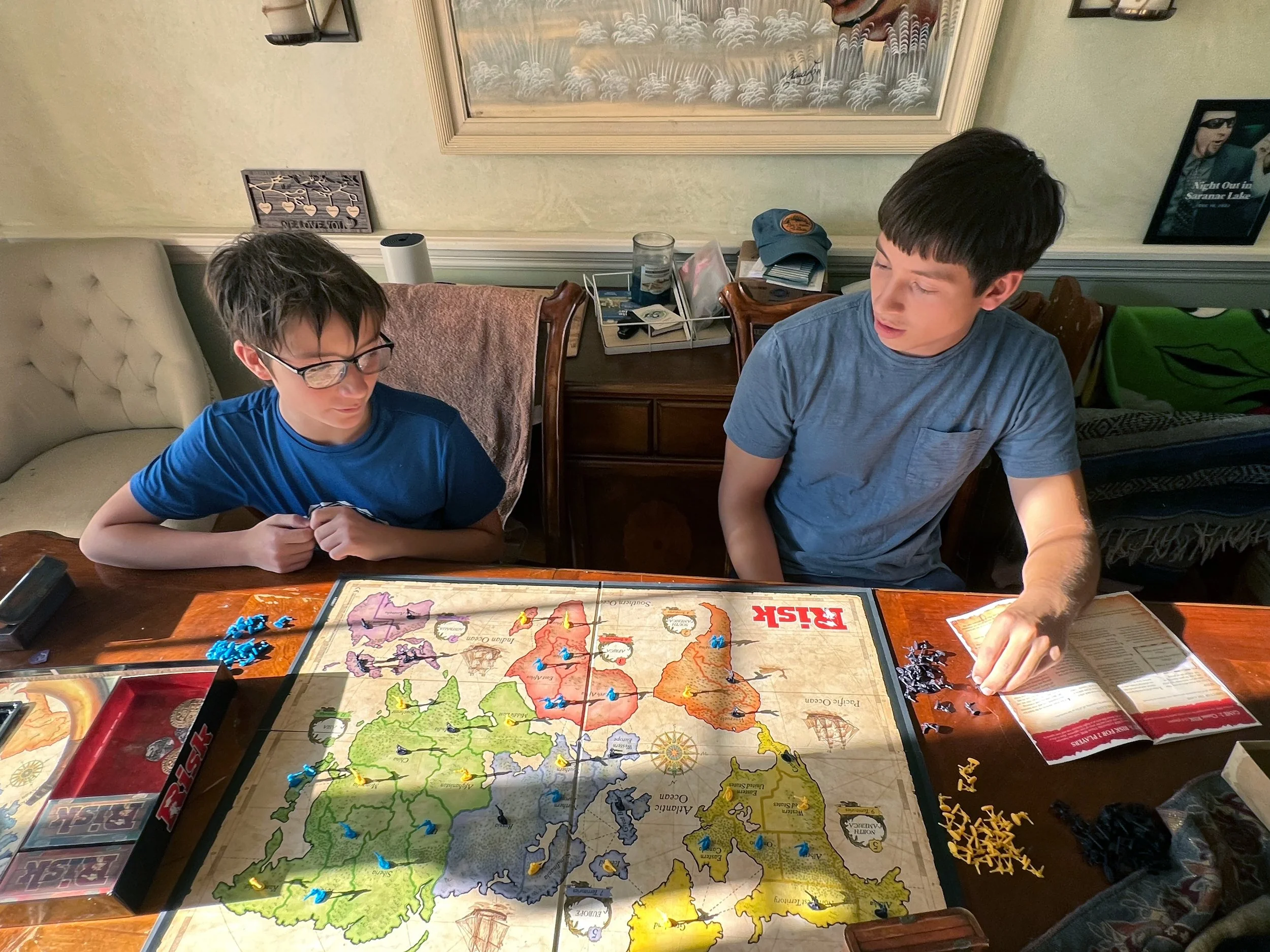 The Hidden Benefits of Playdates:                  Why They Matter More Than You Think!