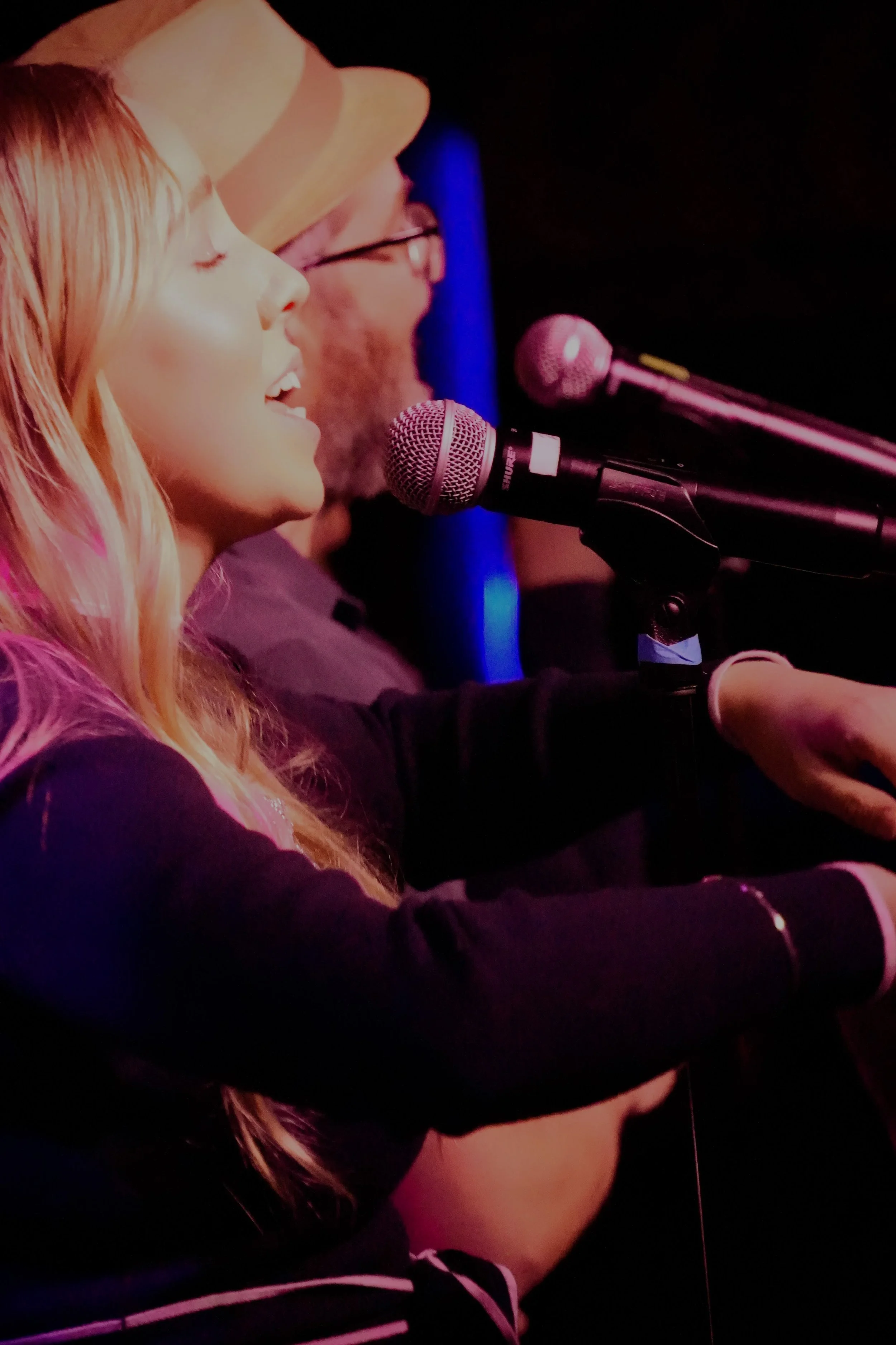 Maddie of The Nauti Yachtys performing live from The Jazz Kitchen in Broad Ripple, Indianapolis.