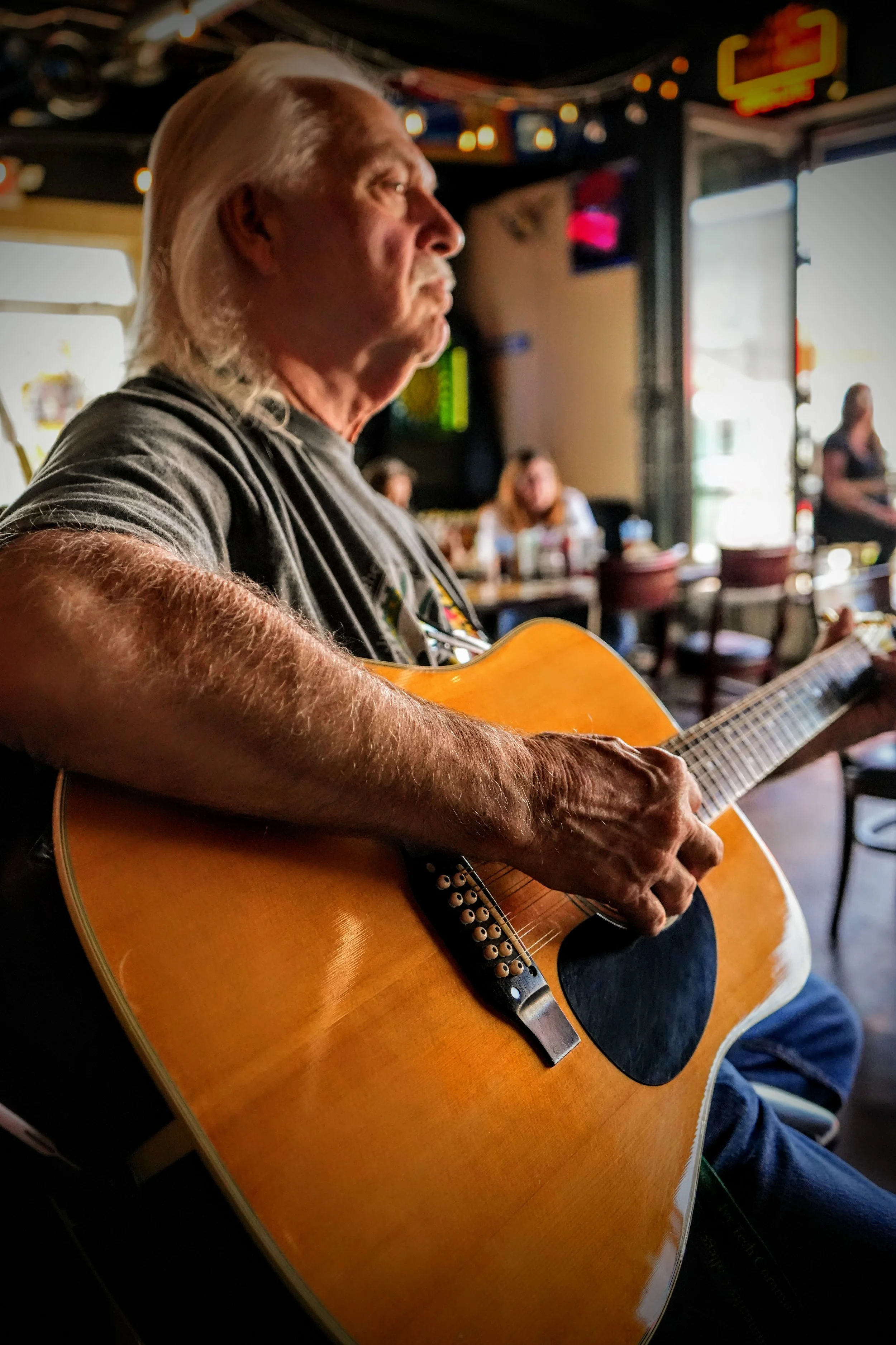 'Uncle' Paul Rippy performing live at 5th Street Bar & Grill in South Indy.