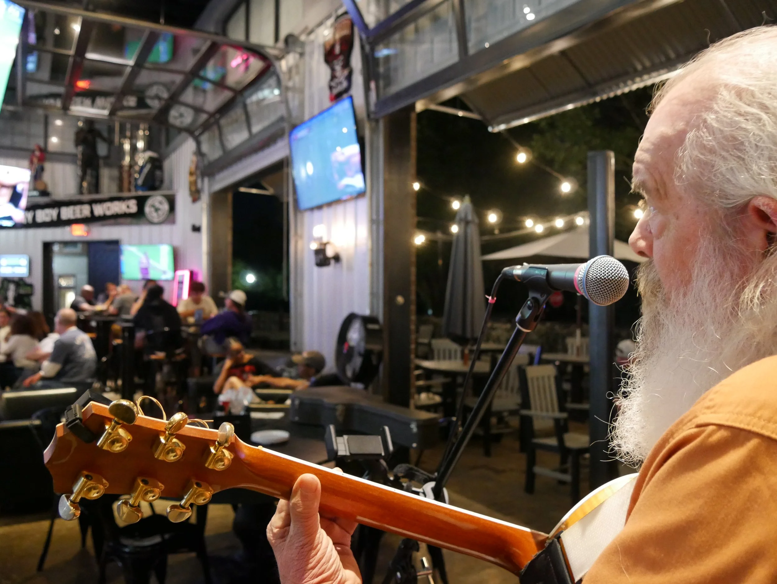 Mark Proctor performing live at Danny Boy Brewing in Carmel, Indiana.