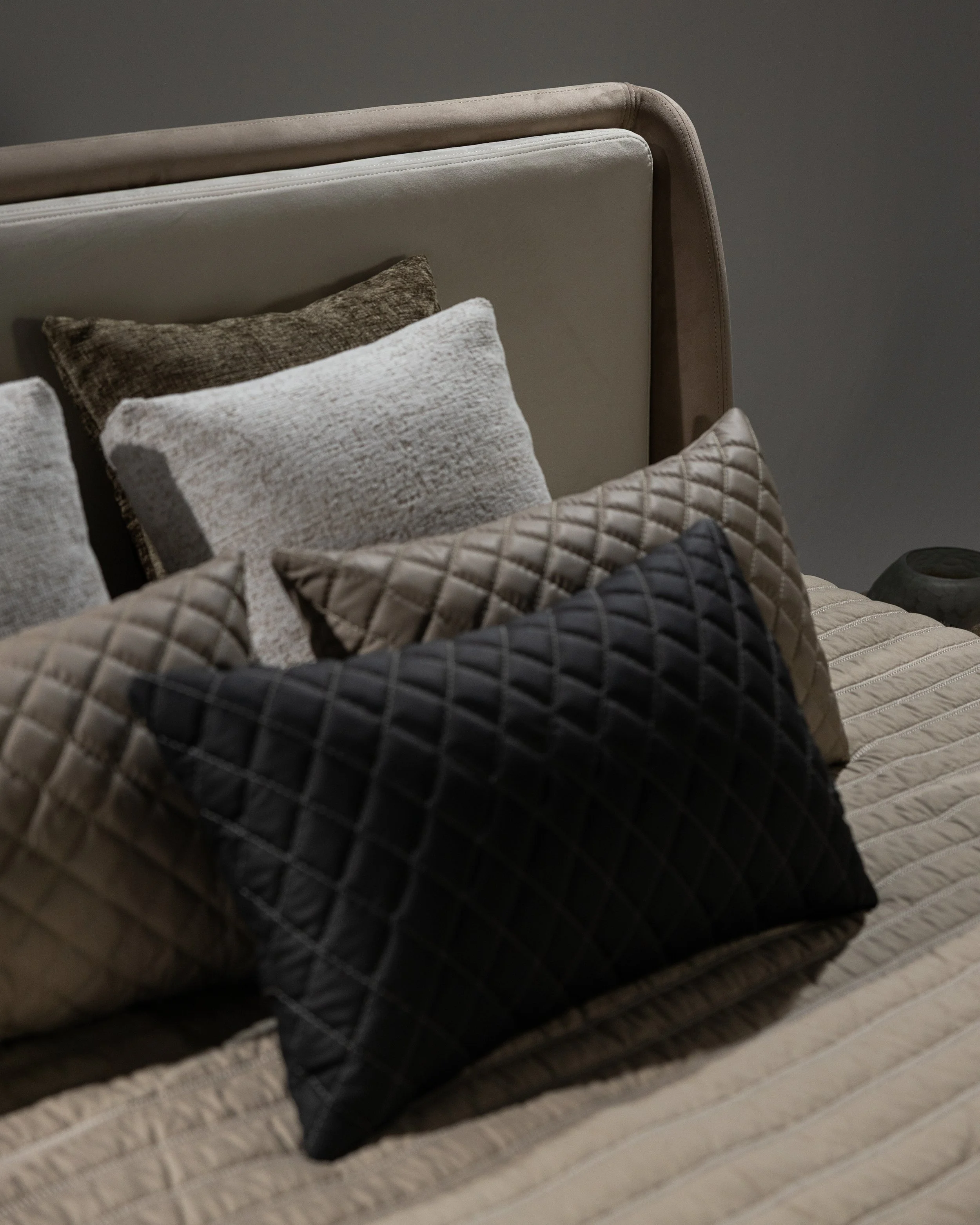 Bella Riva Bedroom - Valero Furniture