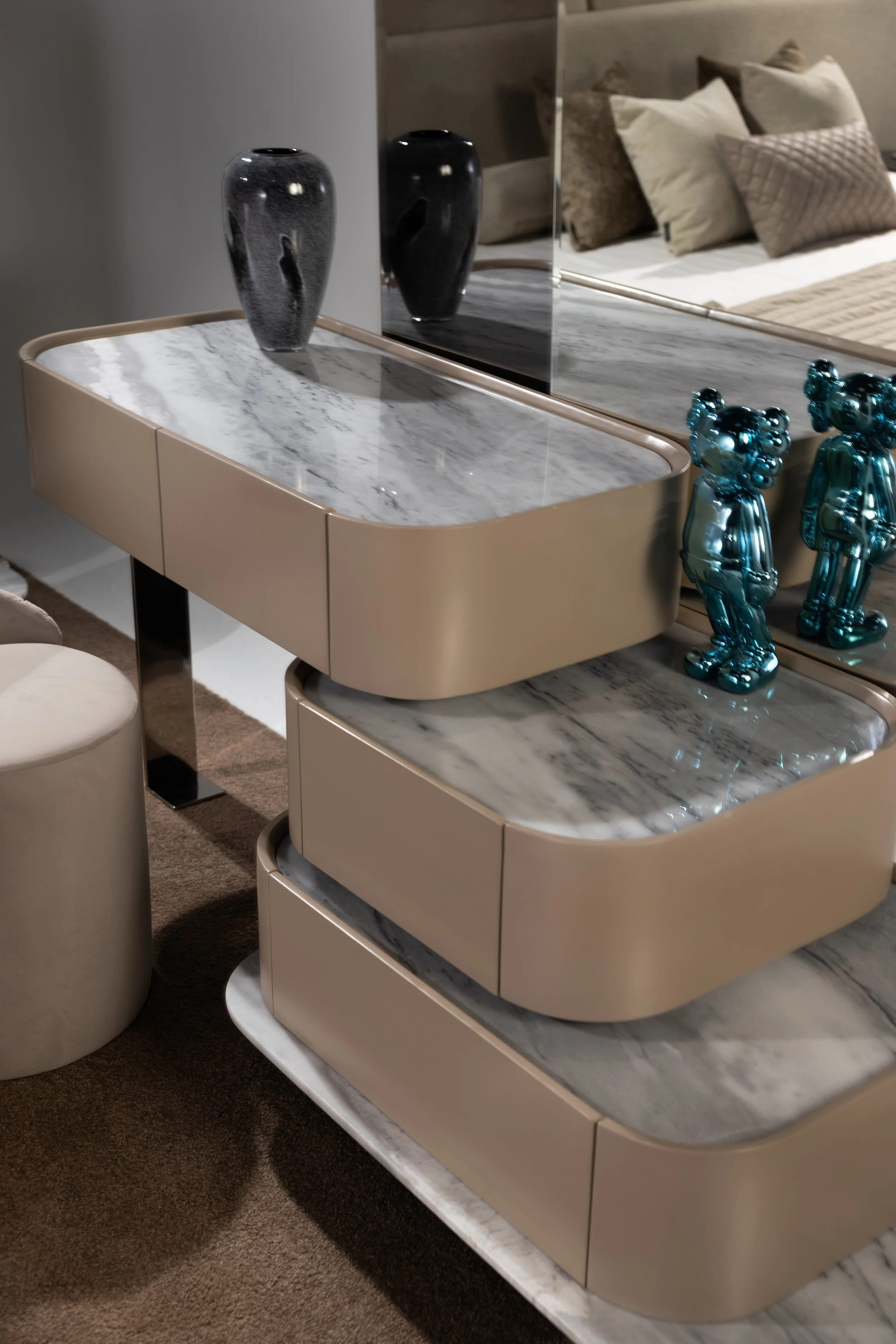 Contorno Bedroom - Valero Furniture