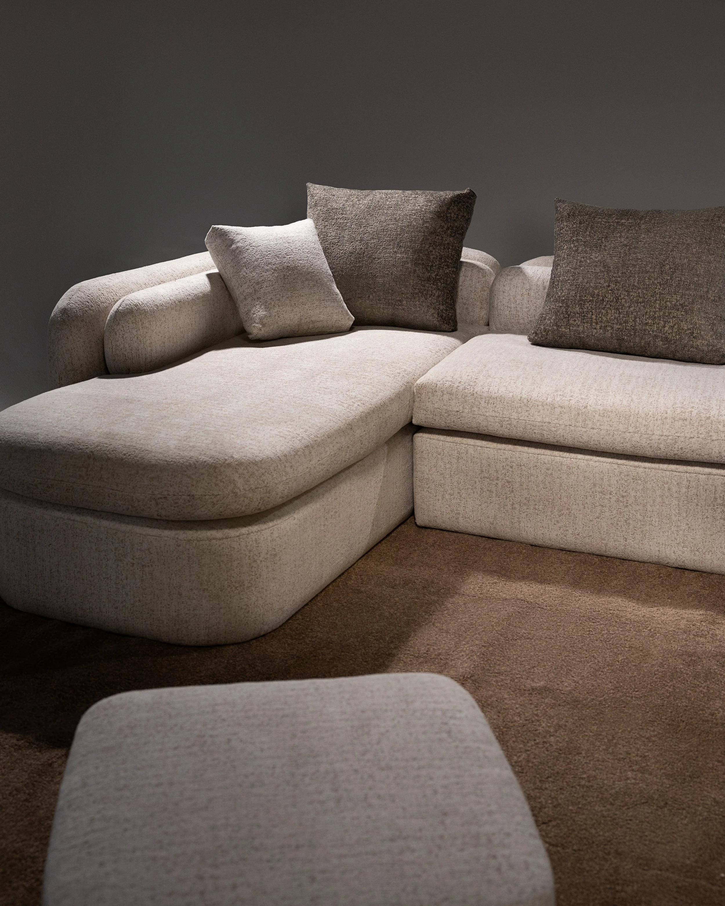Contorno Set - Valero Furniture