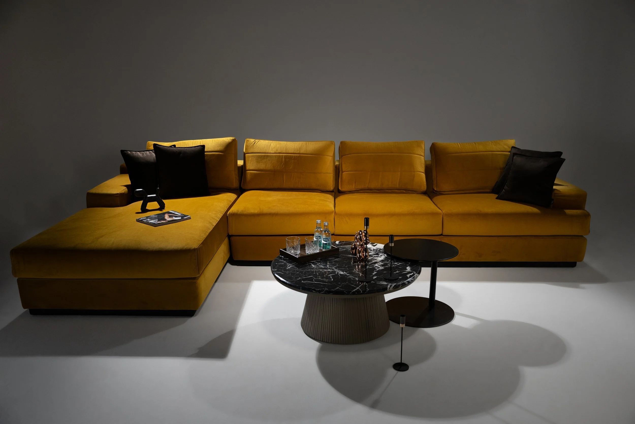 Ambra Couch - Valero Furniture