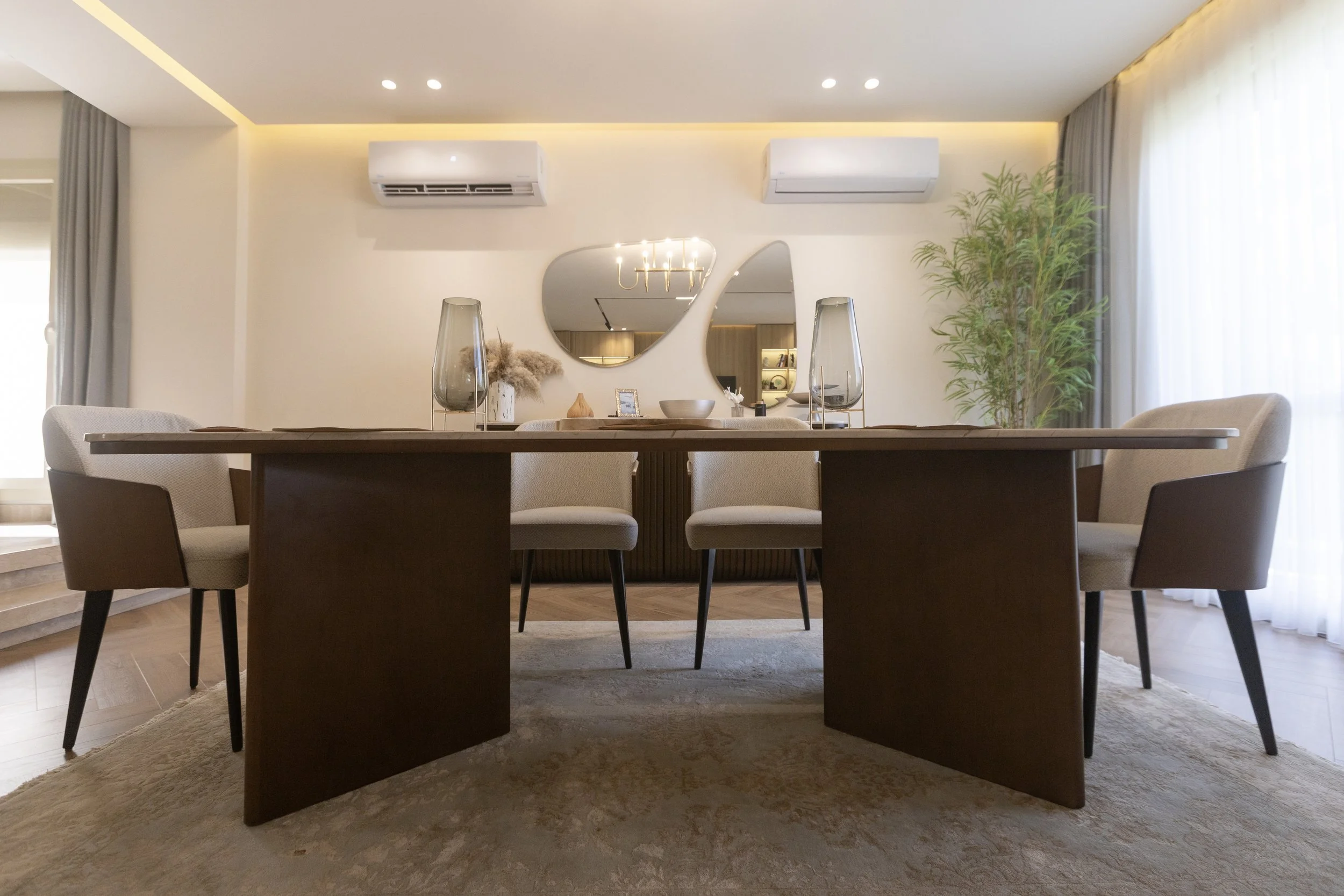 Le Prestige Dining Set - Valero Furniture