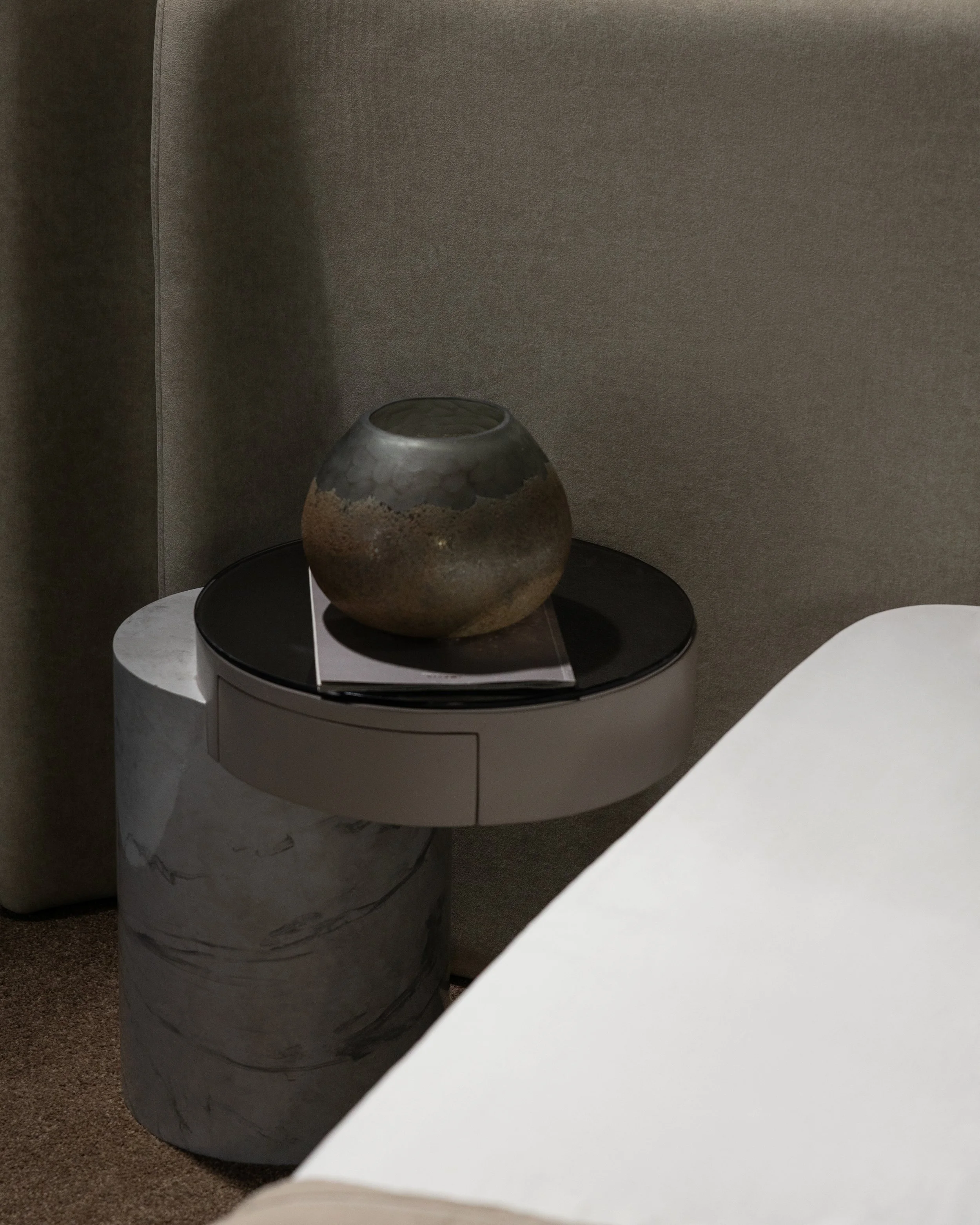 Contorno Bedroom - Valero Furniture