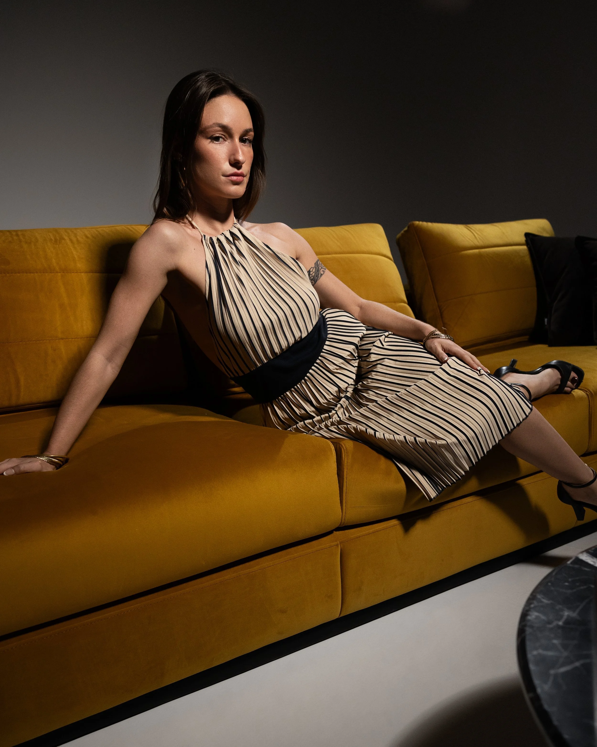 Ambra Couch - Valero Furniture