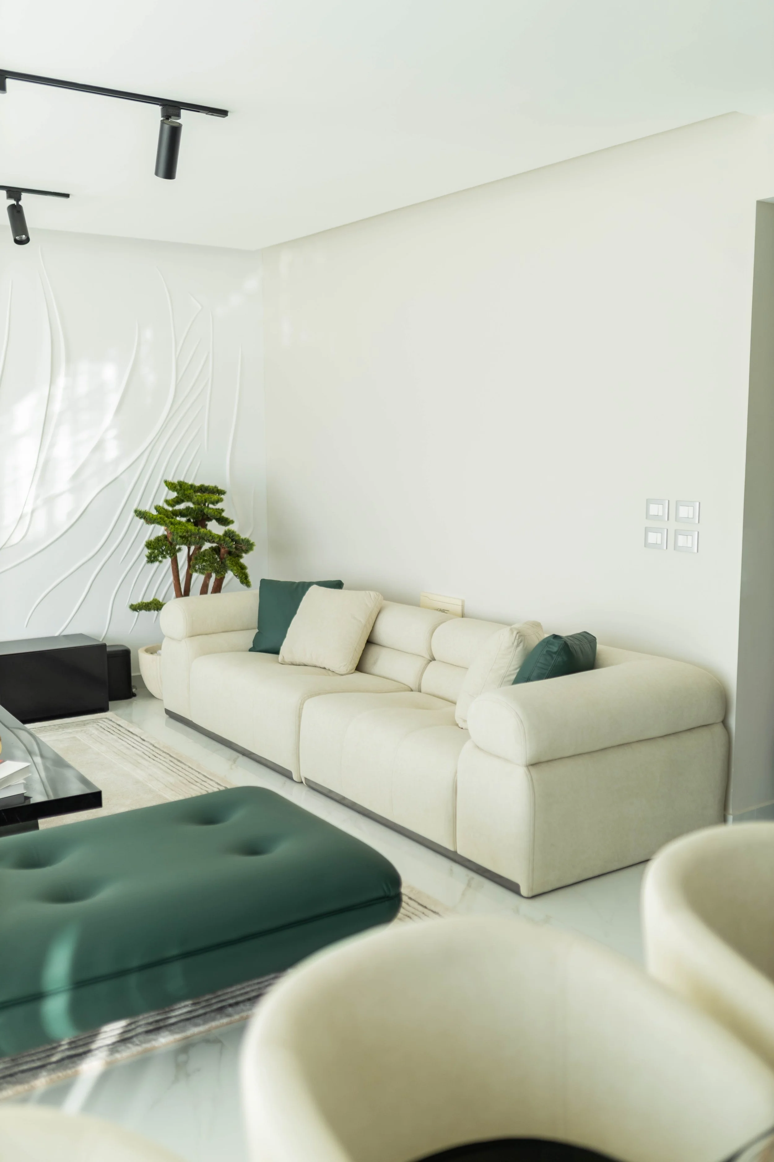 Monto Lucci Living Set - Valero Furniture