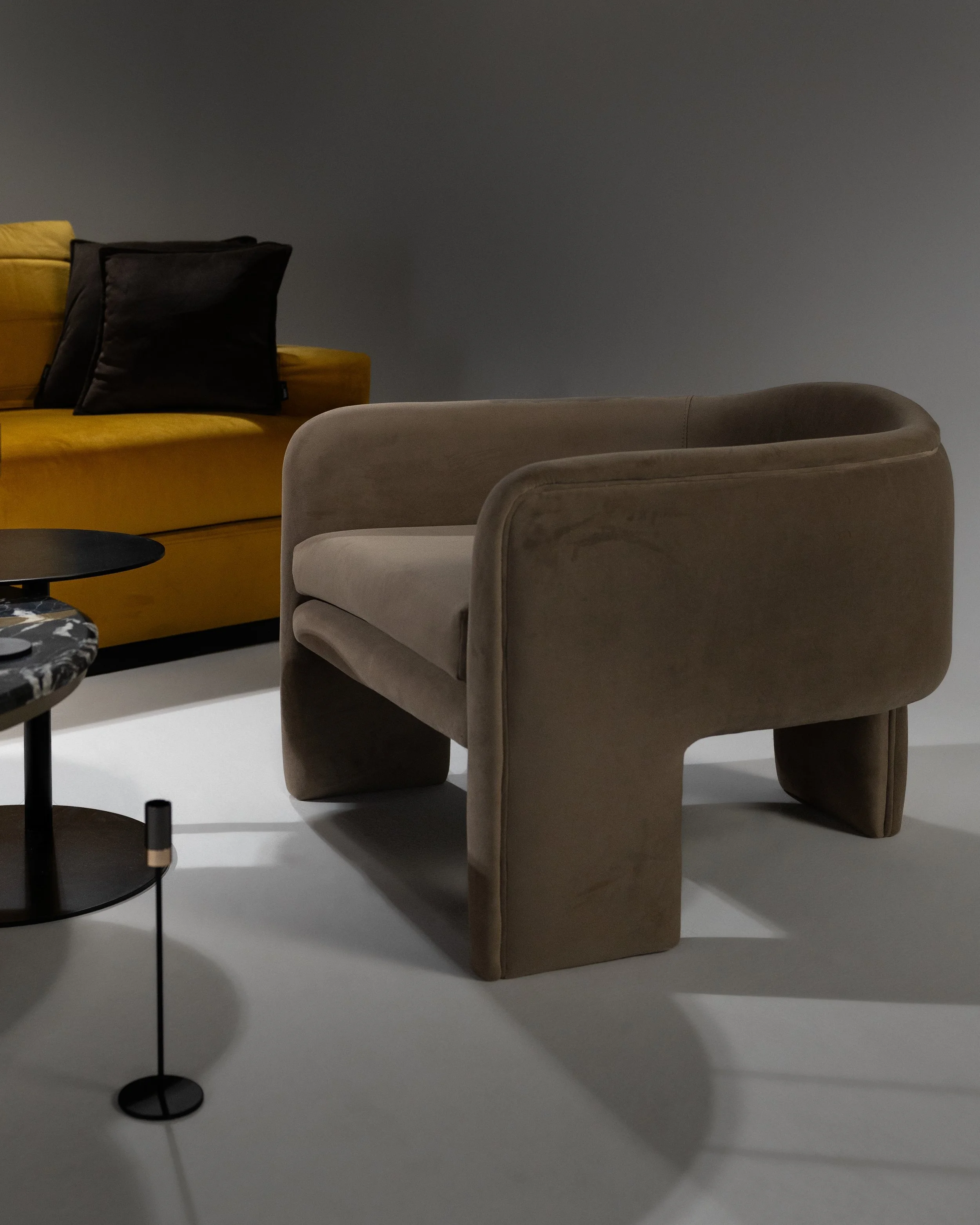 Ambra Couch - Valero Furniture