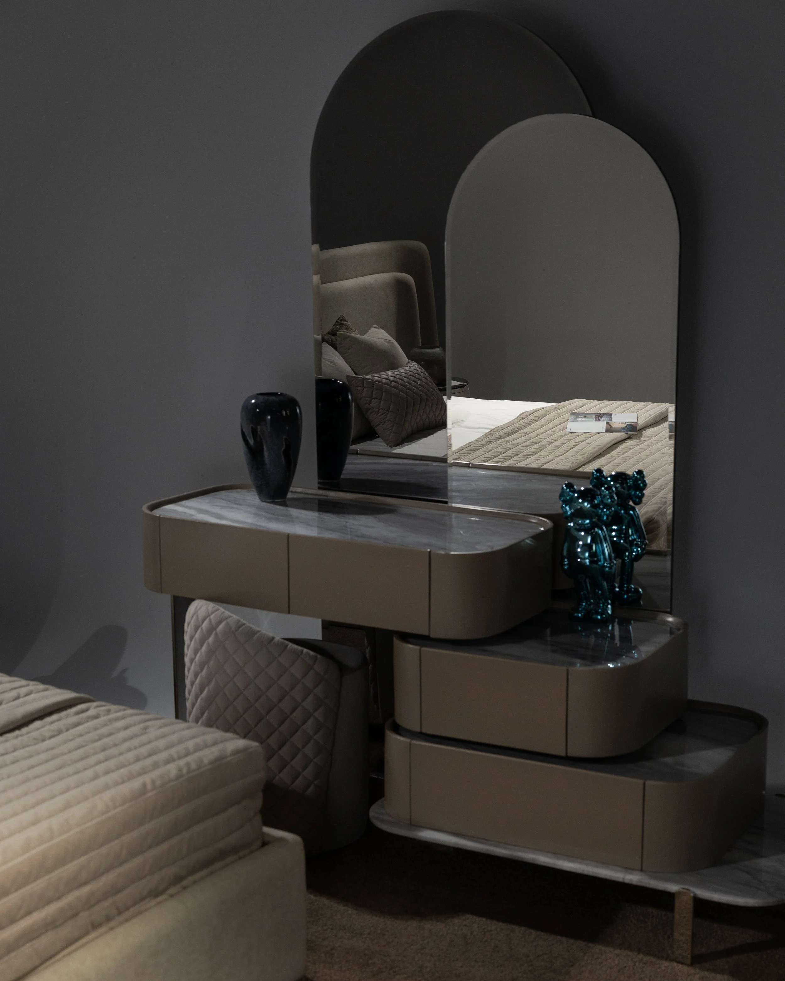 Contorno Bedroom - Valero Furniture