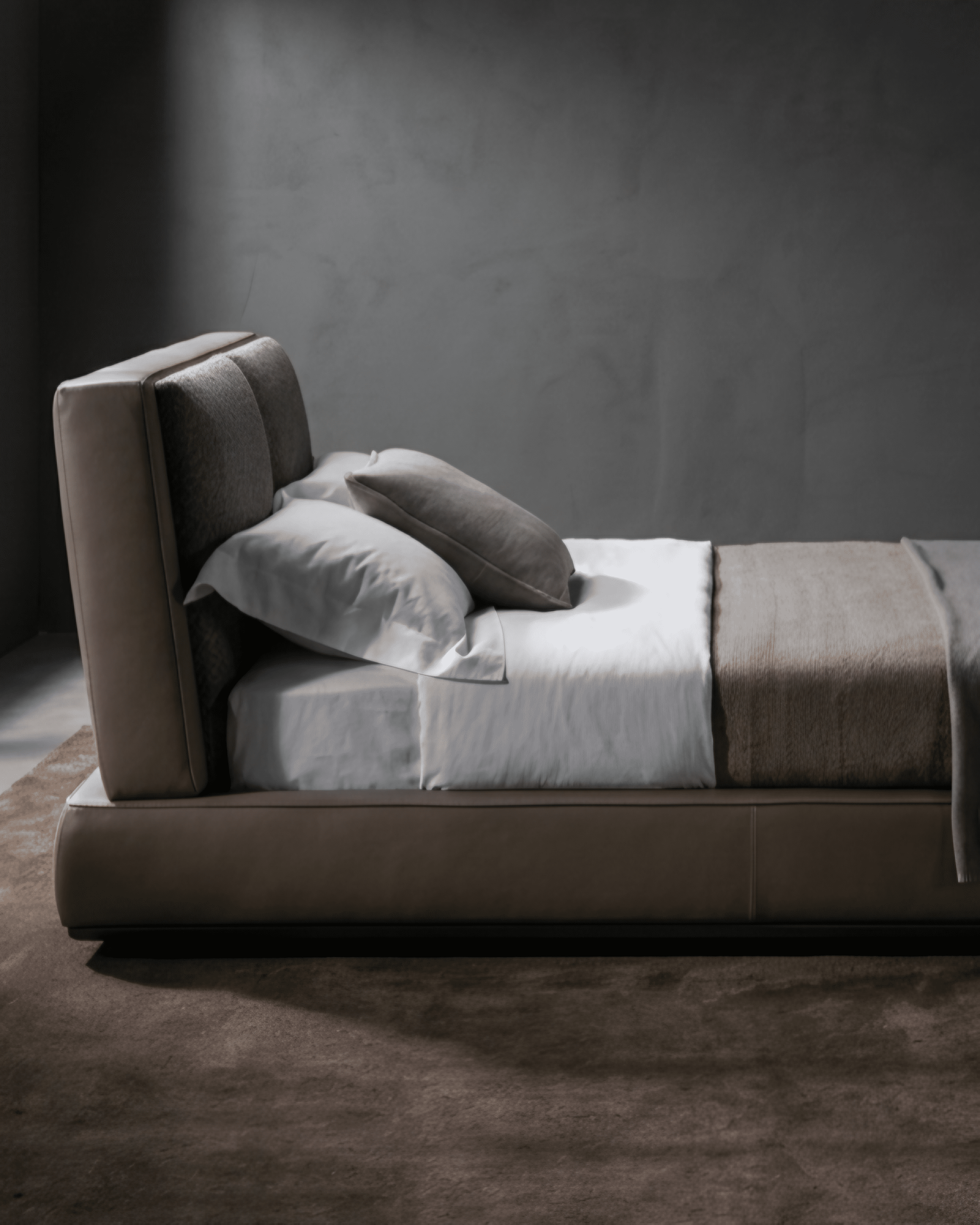 Solaro Bed - Valero Furniture