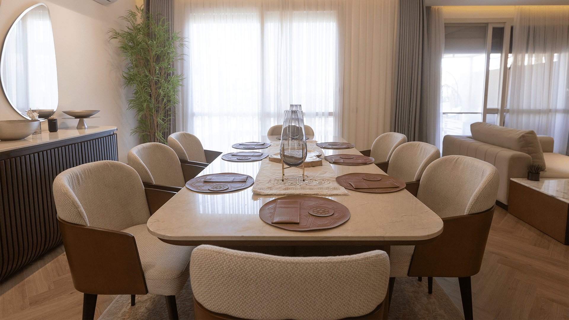 Le Prestige Dining Set - Valero Furniture