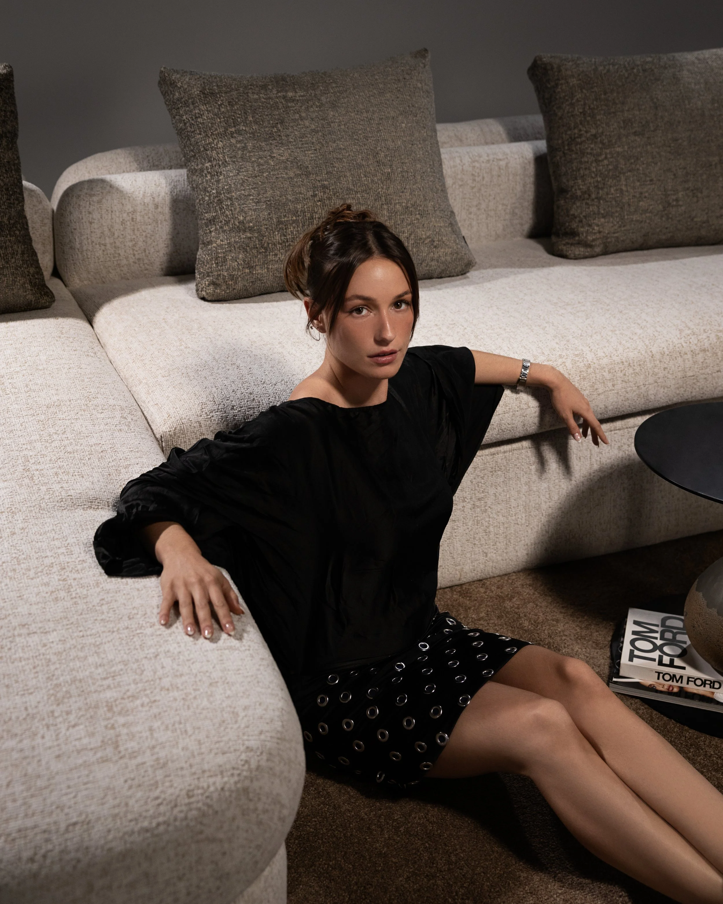 Contorno Set - Valero Furniture