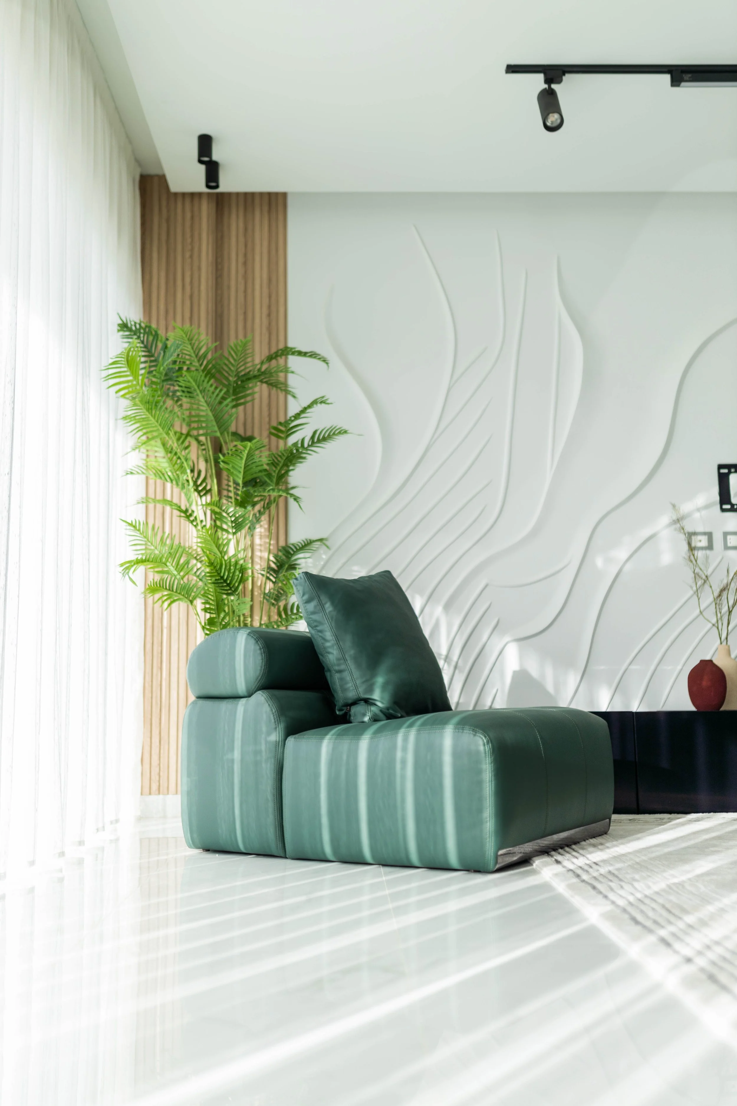 Monto Lucci Living Set - Valero Furniture