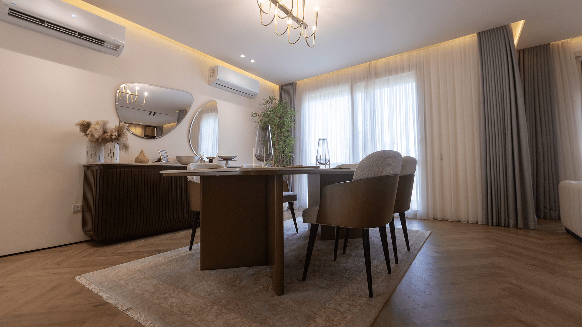 Le Prestige Dining Set - Valero Furniture