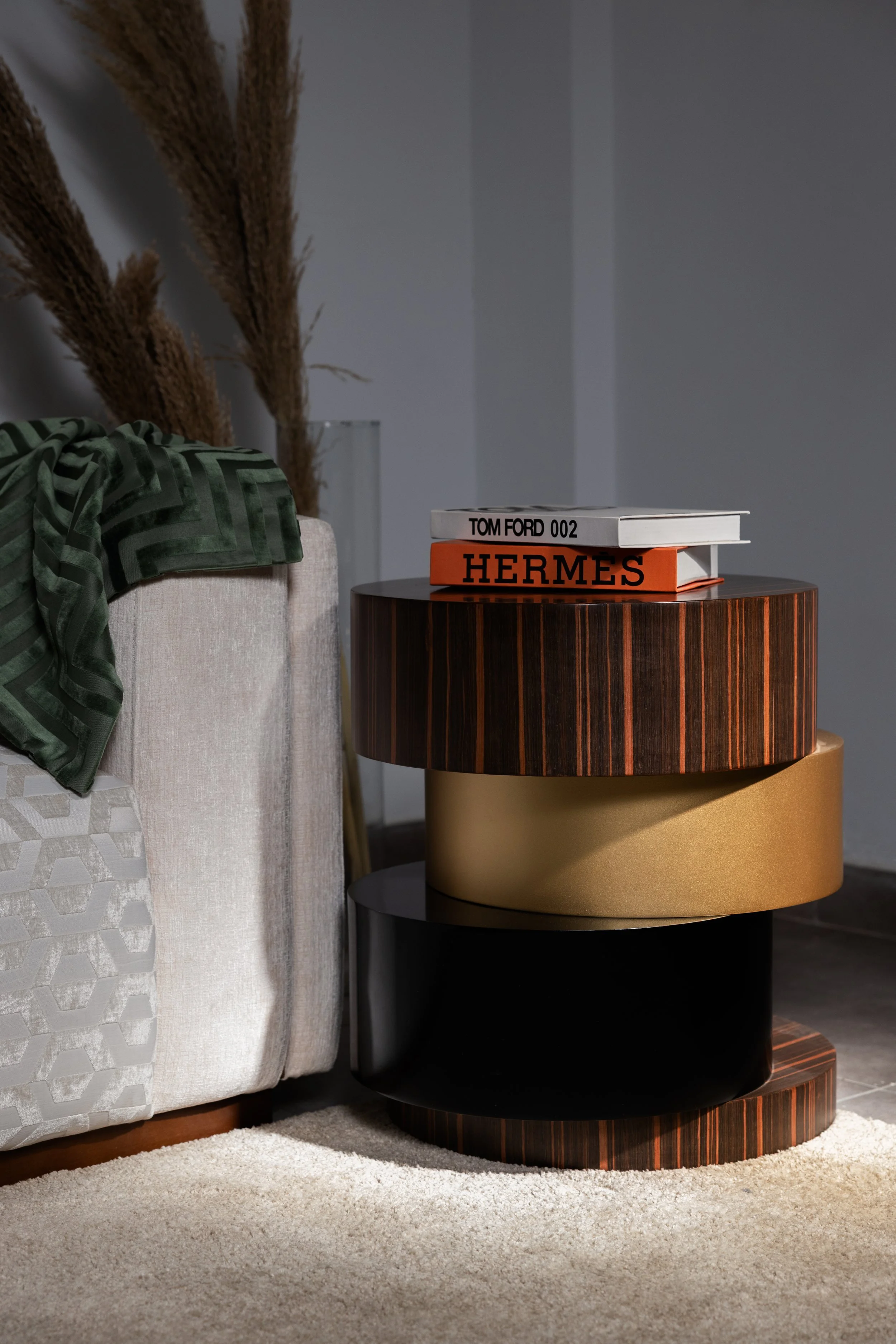 Saturno Side Table - Valero Furniture
