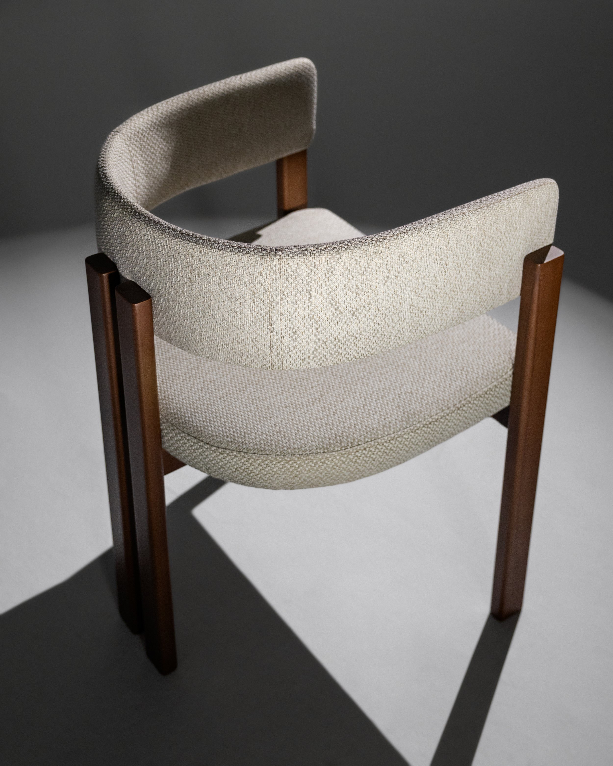 Abbraccio Chair - Valero Furniture