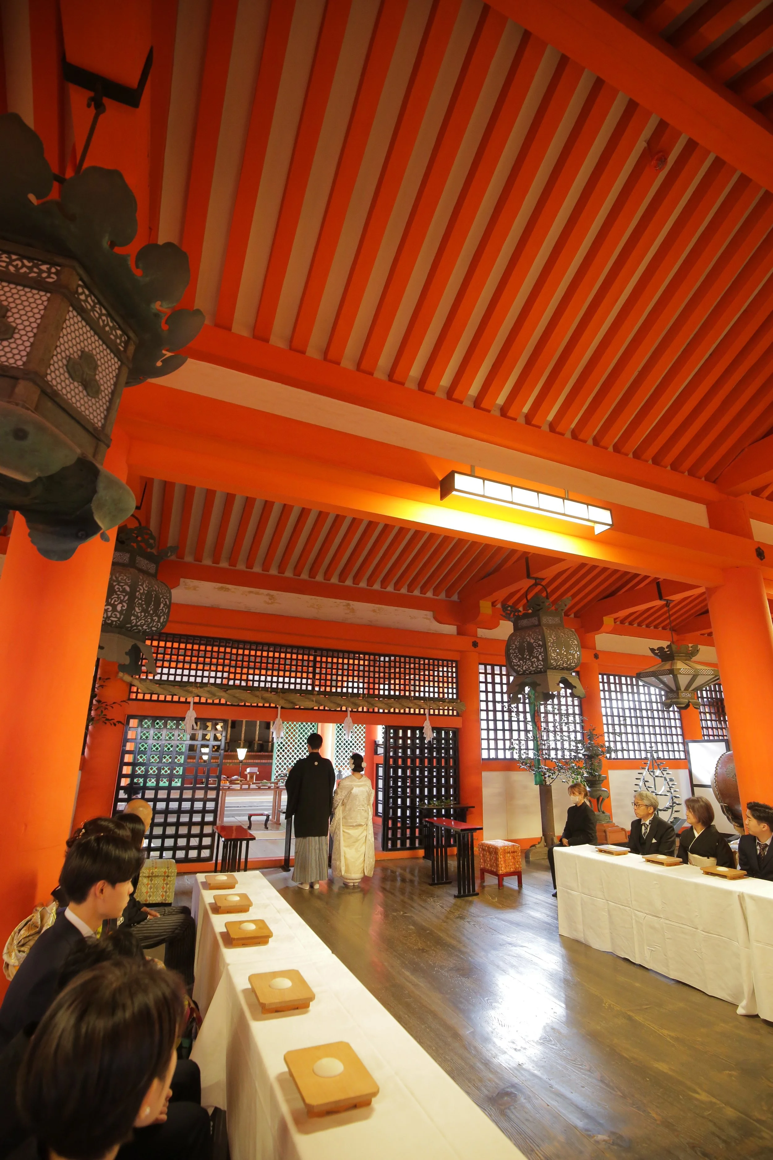 厳島神社挙式スナップ｜拝殿内全景