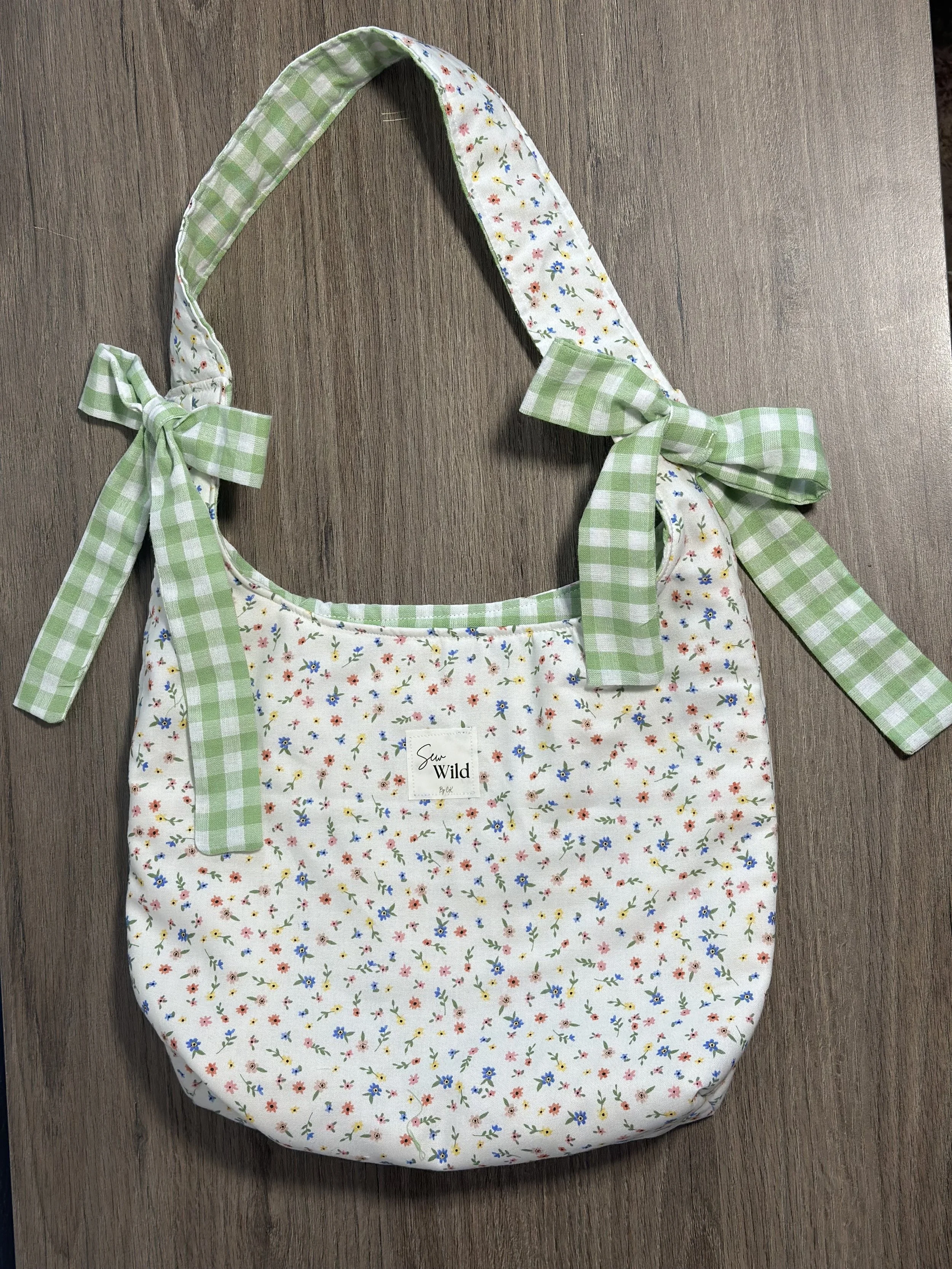 Bow Tote w Green Gingam and Flowers #2.jpeg