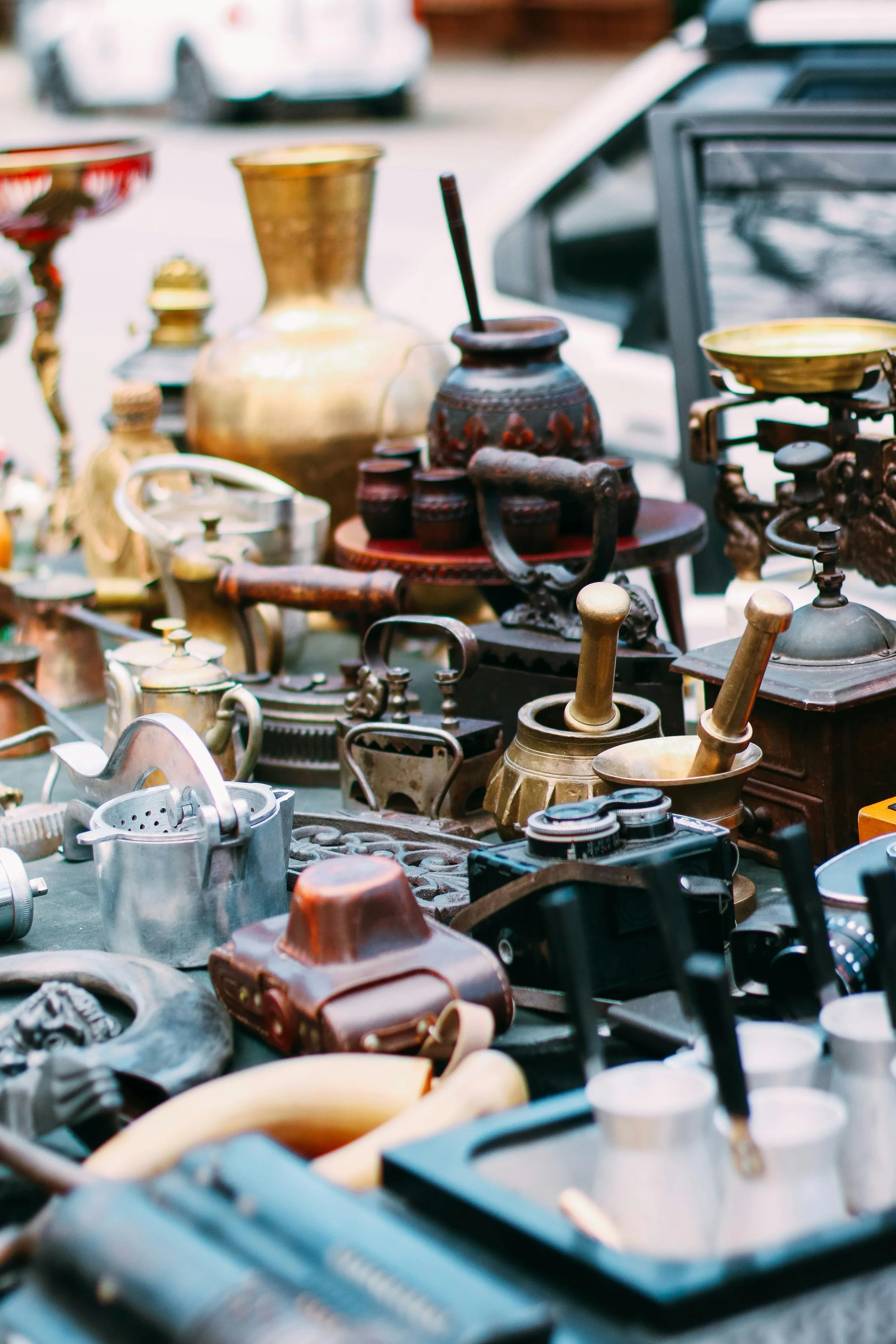 Estate Sale vs. Auction in Idaho — Which Is Right for Your Situation?</span>