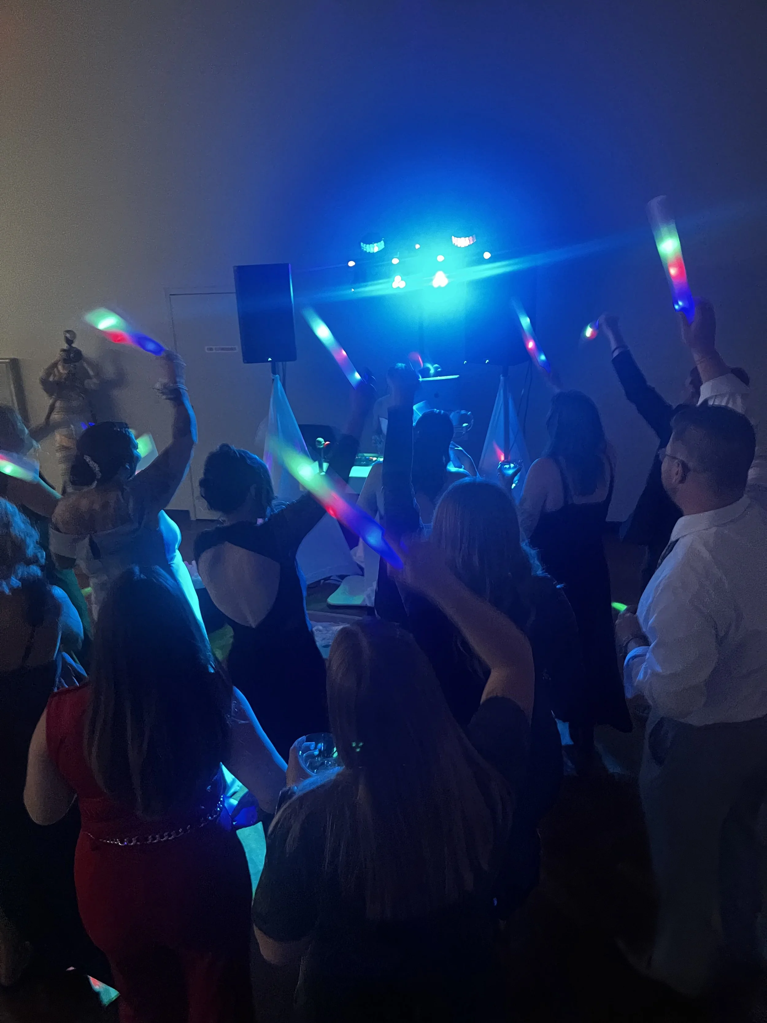 How to Pick the Right Wedding DJ: A Complete Guide for Couples