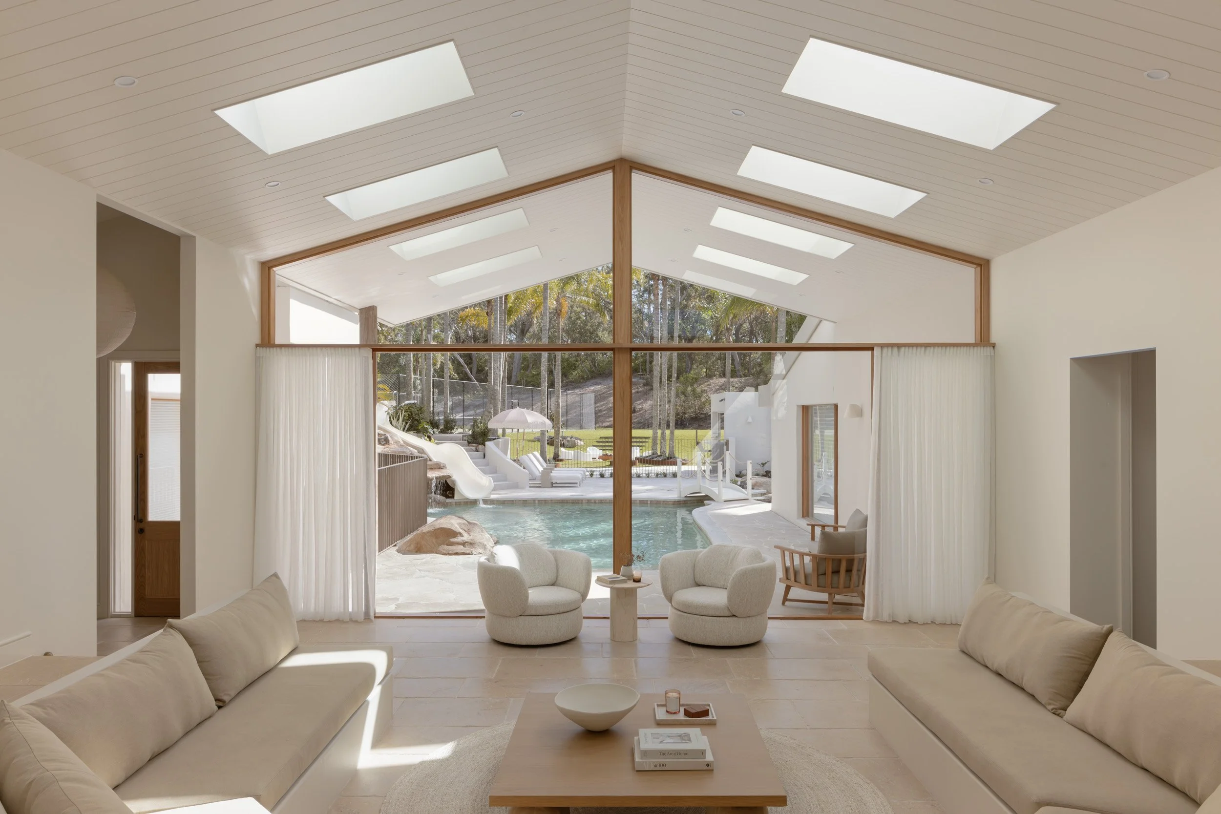 The Ambers Extras WR-16.jpg