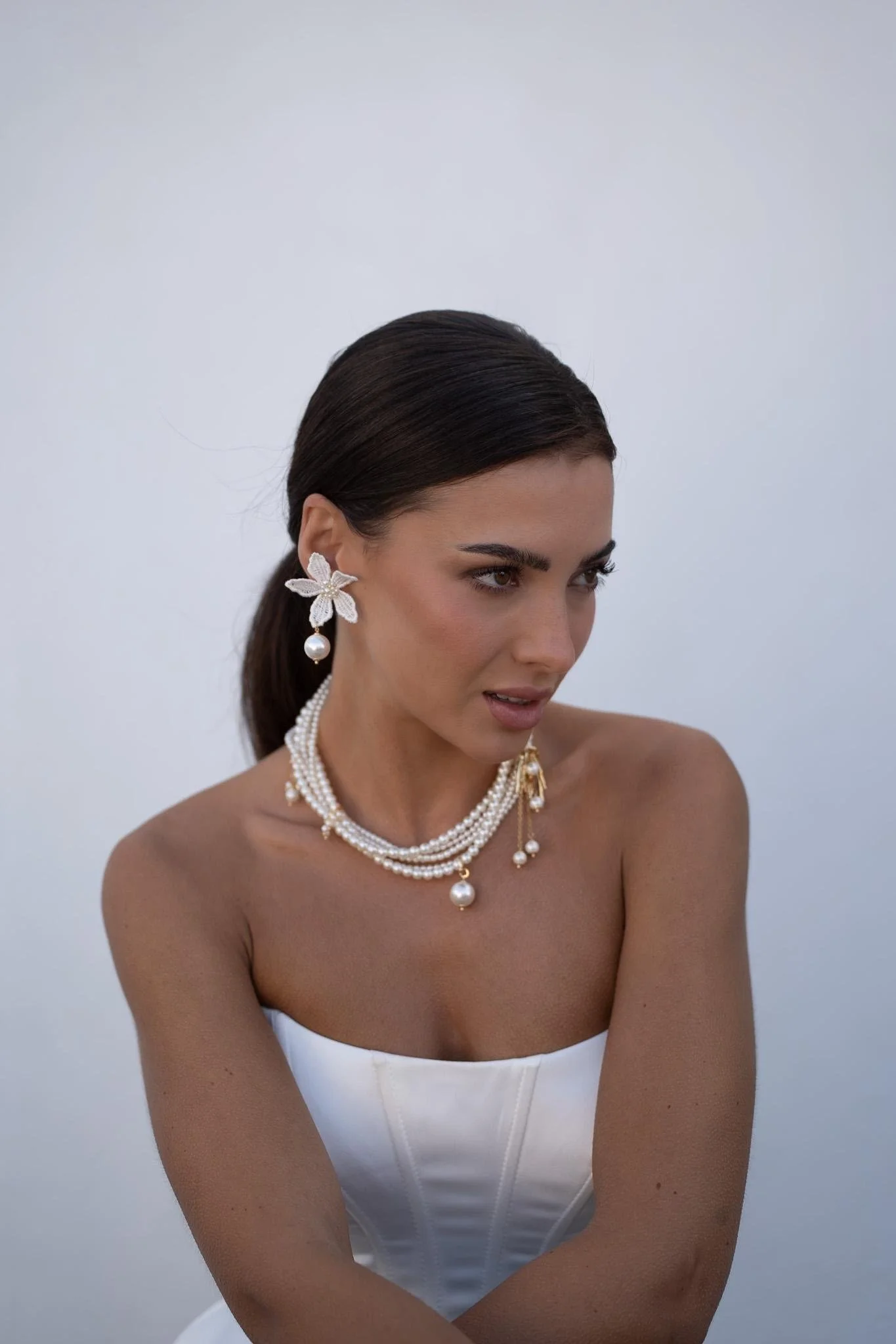 pearl necklace bride 2026 lithuania.jpeg