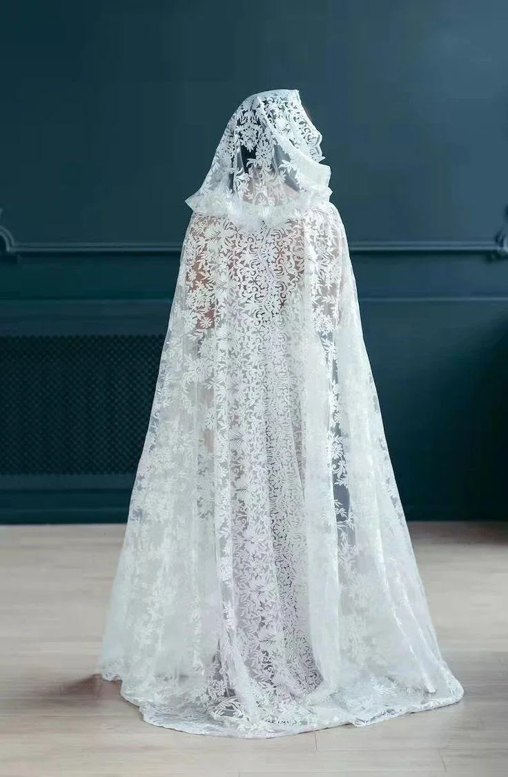 floral lace wedding veil.jpeg