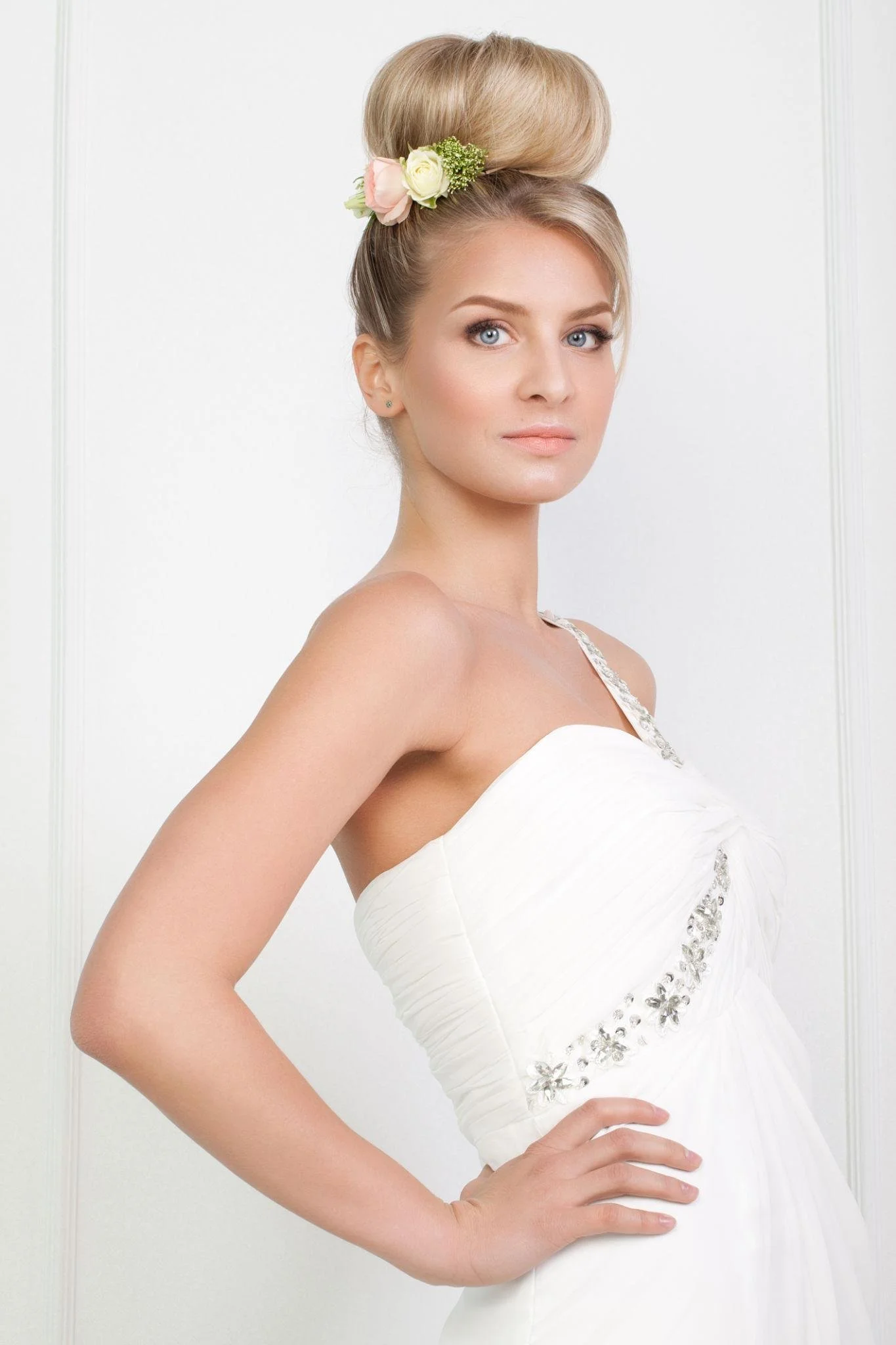 bride wedding hair.jpeg