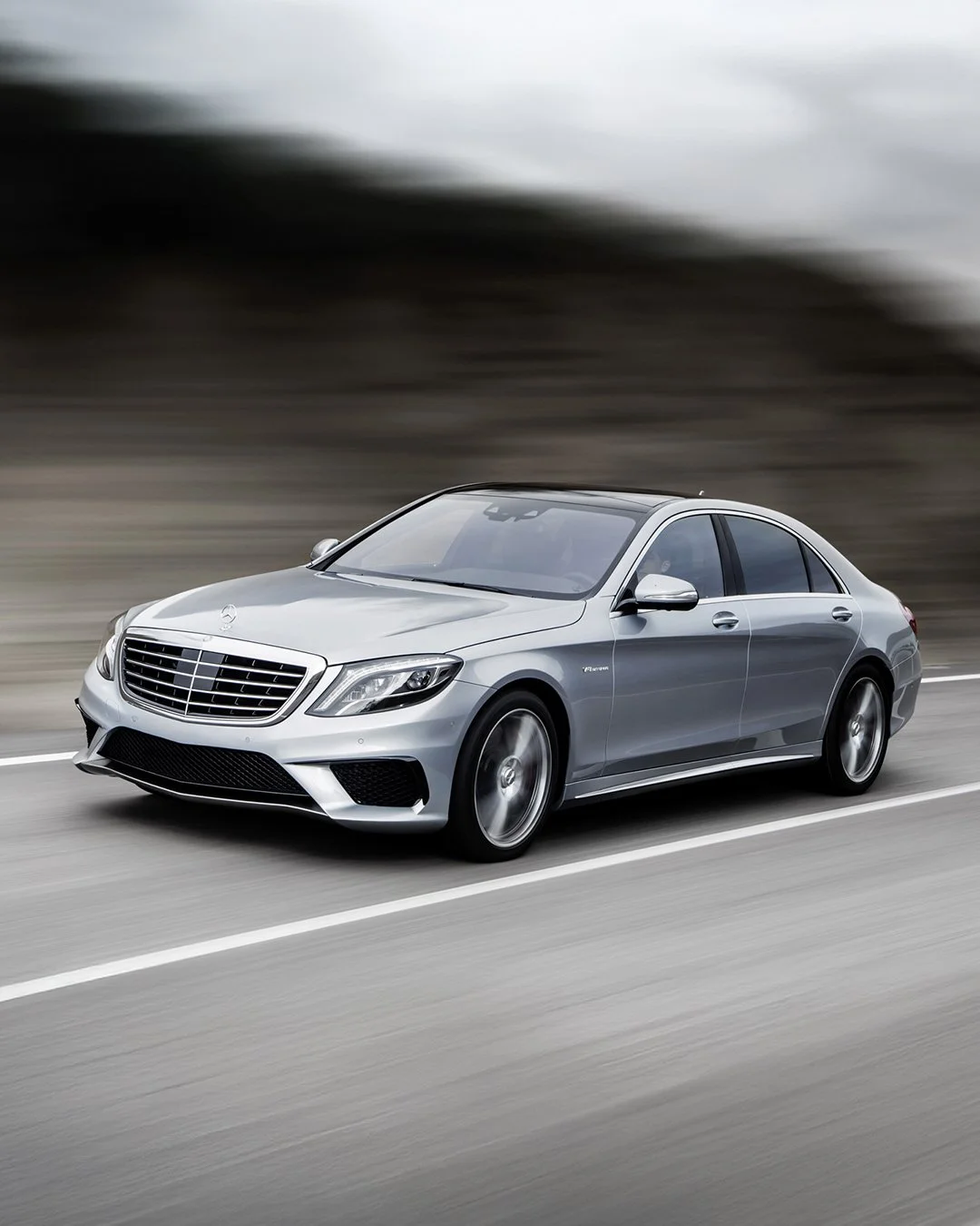 Mercedes Benz S-Class (Silver)