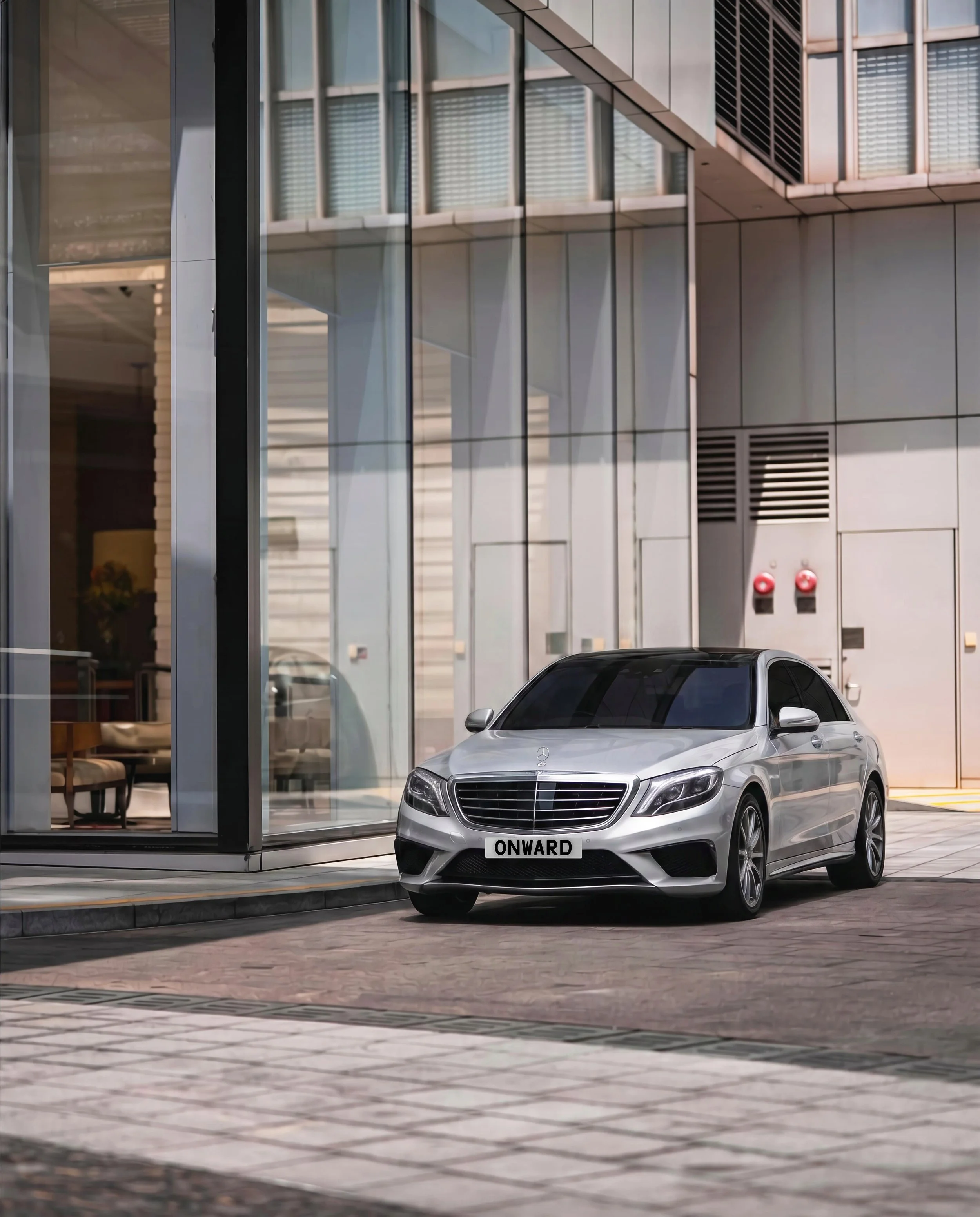 Mercedes Benz S-Class (Silver)