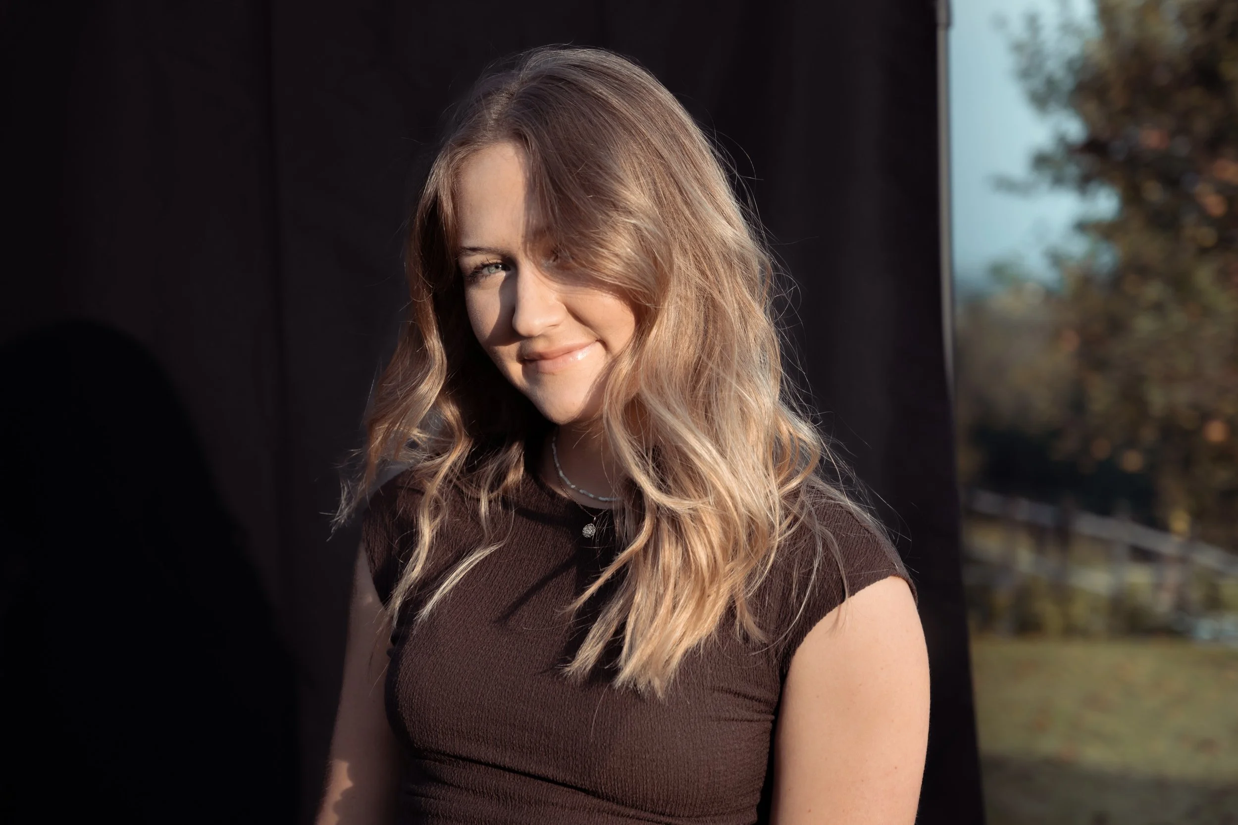 Julia Portrait draußen