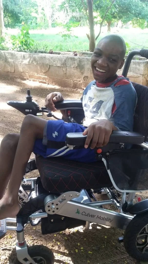 Enya Fonden har hjulpet skønneste Njavwa