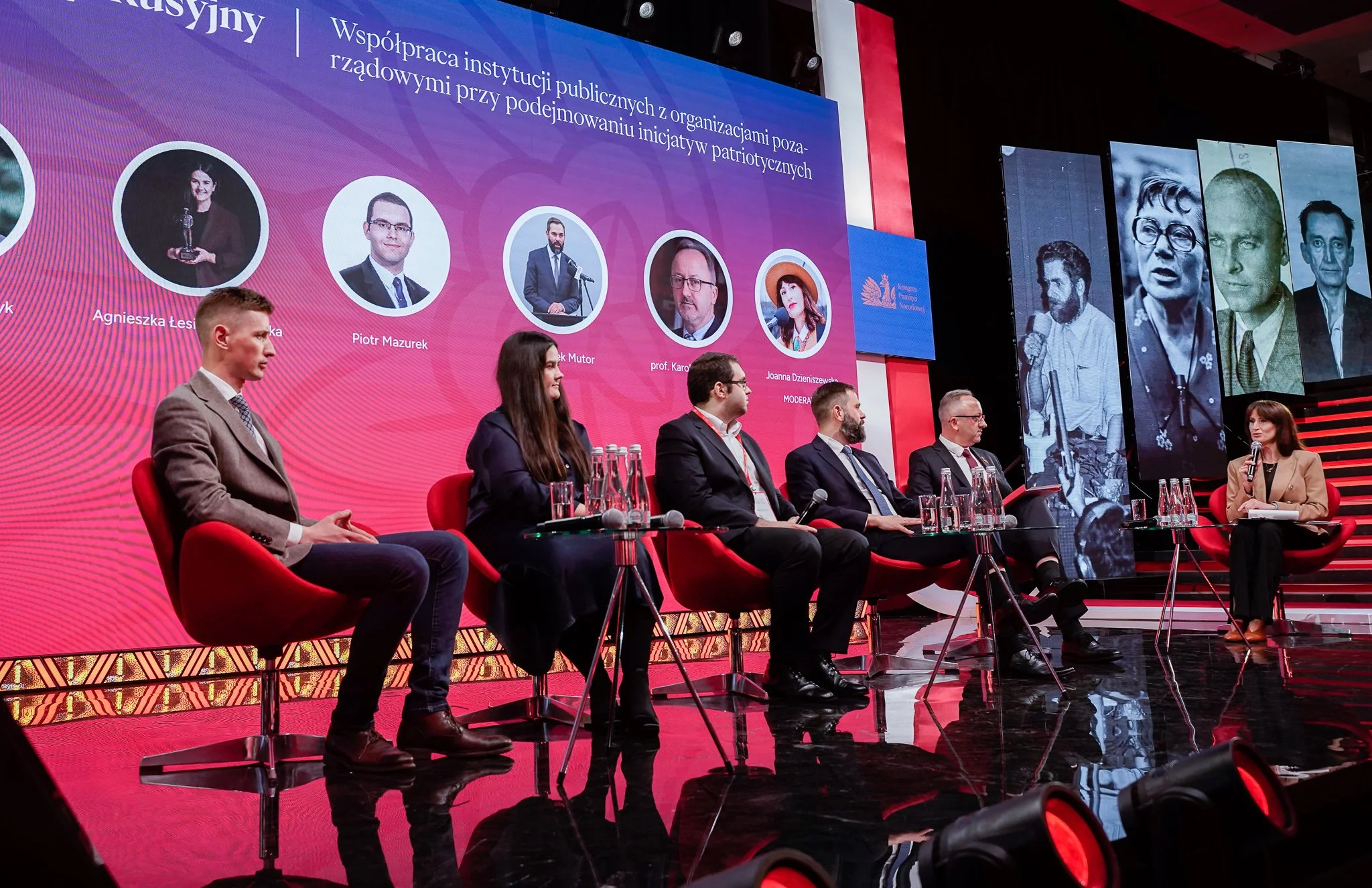 Laurie’s customers, Fernando and Kate embracing by the lake on their wedding day.