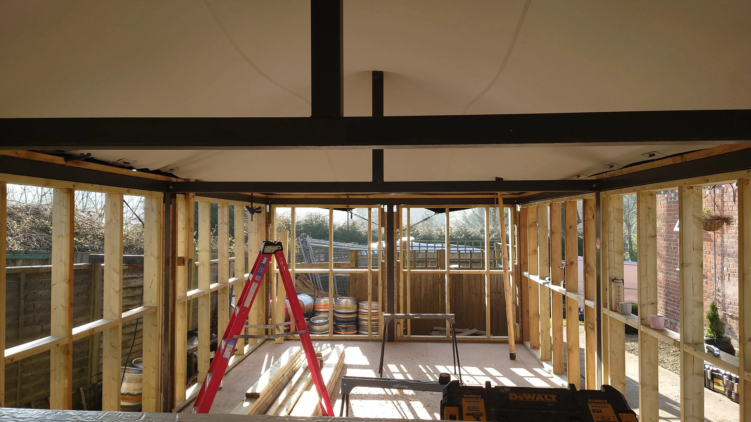 Deconstruction and framing