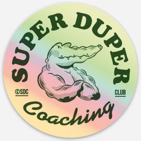 Logo rond avec un crocodile stylisé et le texte "Super Duper Coaching" et "Club" sur un fond dégradé pastel.