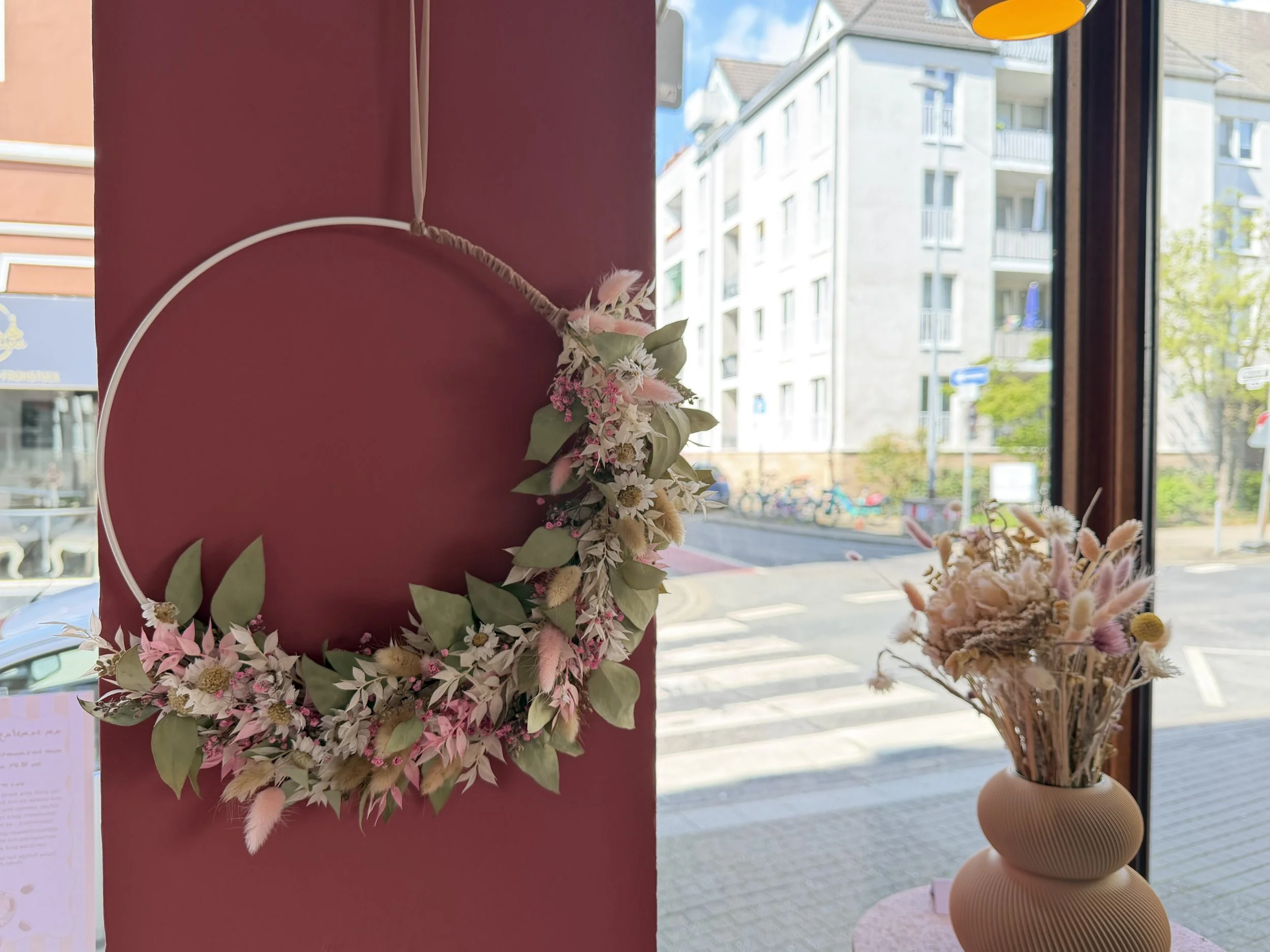 Trockenblumenkränze (und -sträuße)