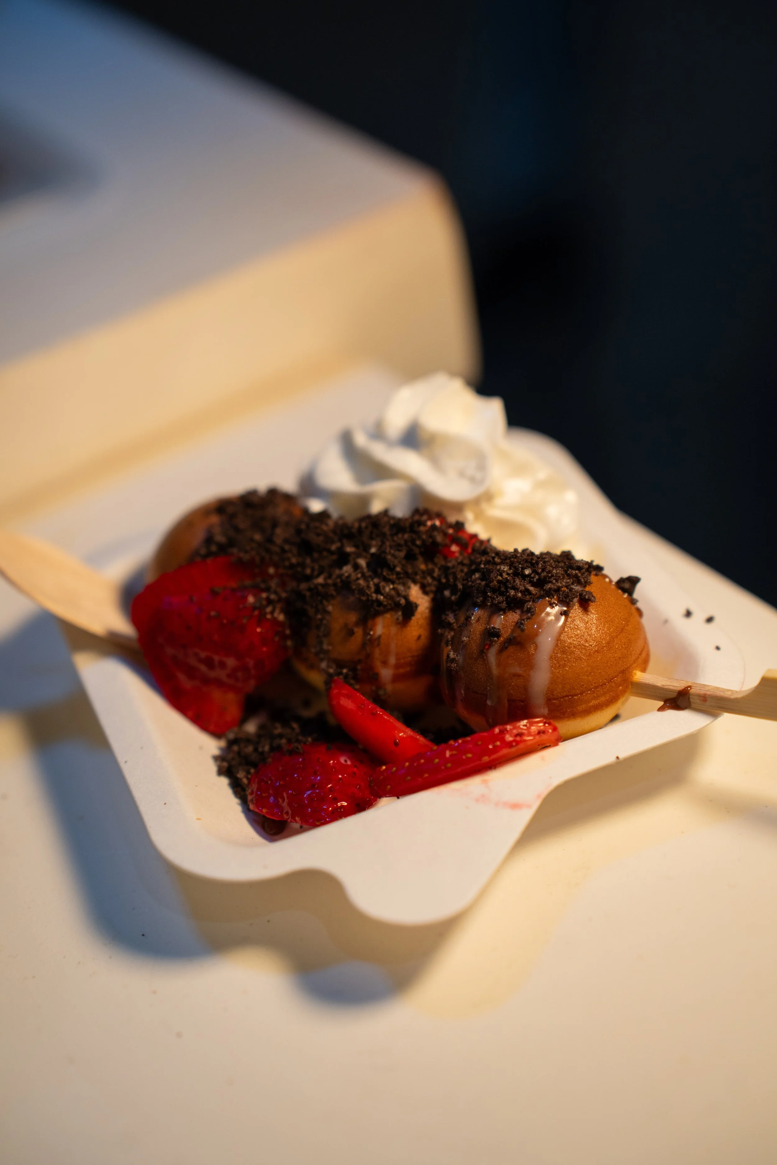 How to Plan Employee Appreciation Catering That Doesn’t Feel Like “Just Another Office Lunch”