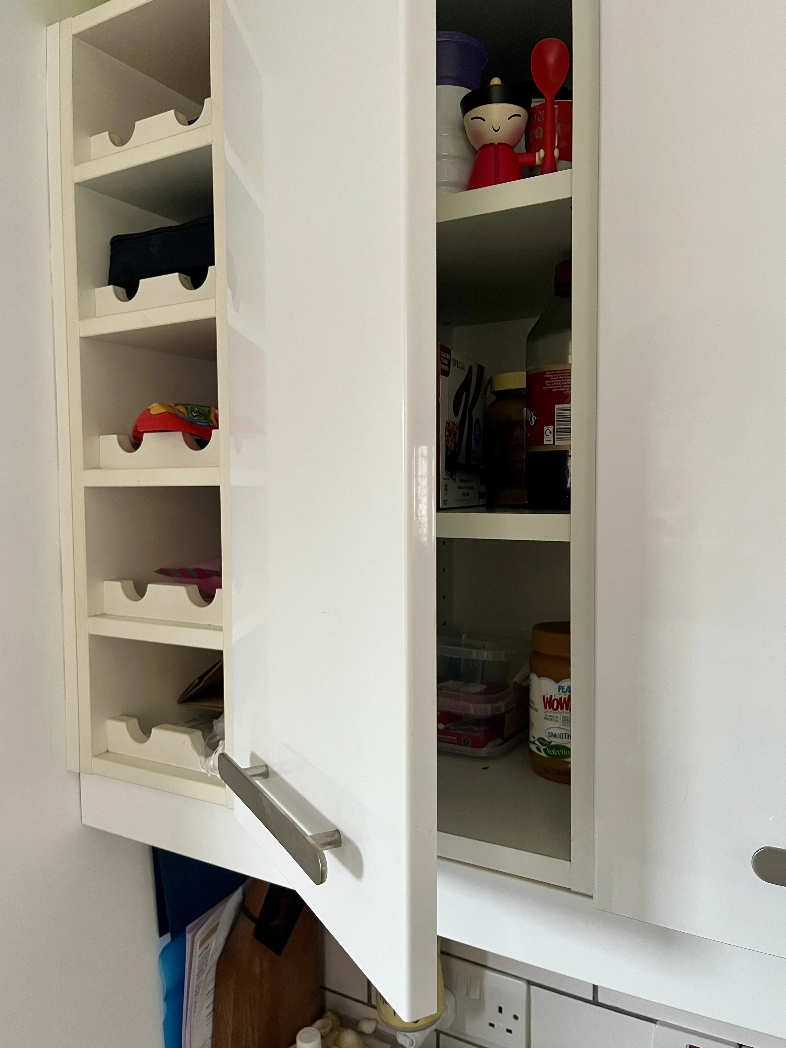 If there’s a wine rack or any similar built-in feature that needs painting, take a close-up photo of that element. Make sure it’s clearly visible so we can factor it into the refinishing plan.
