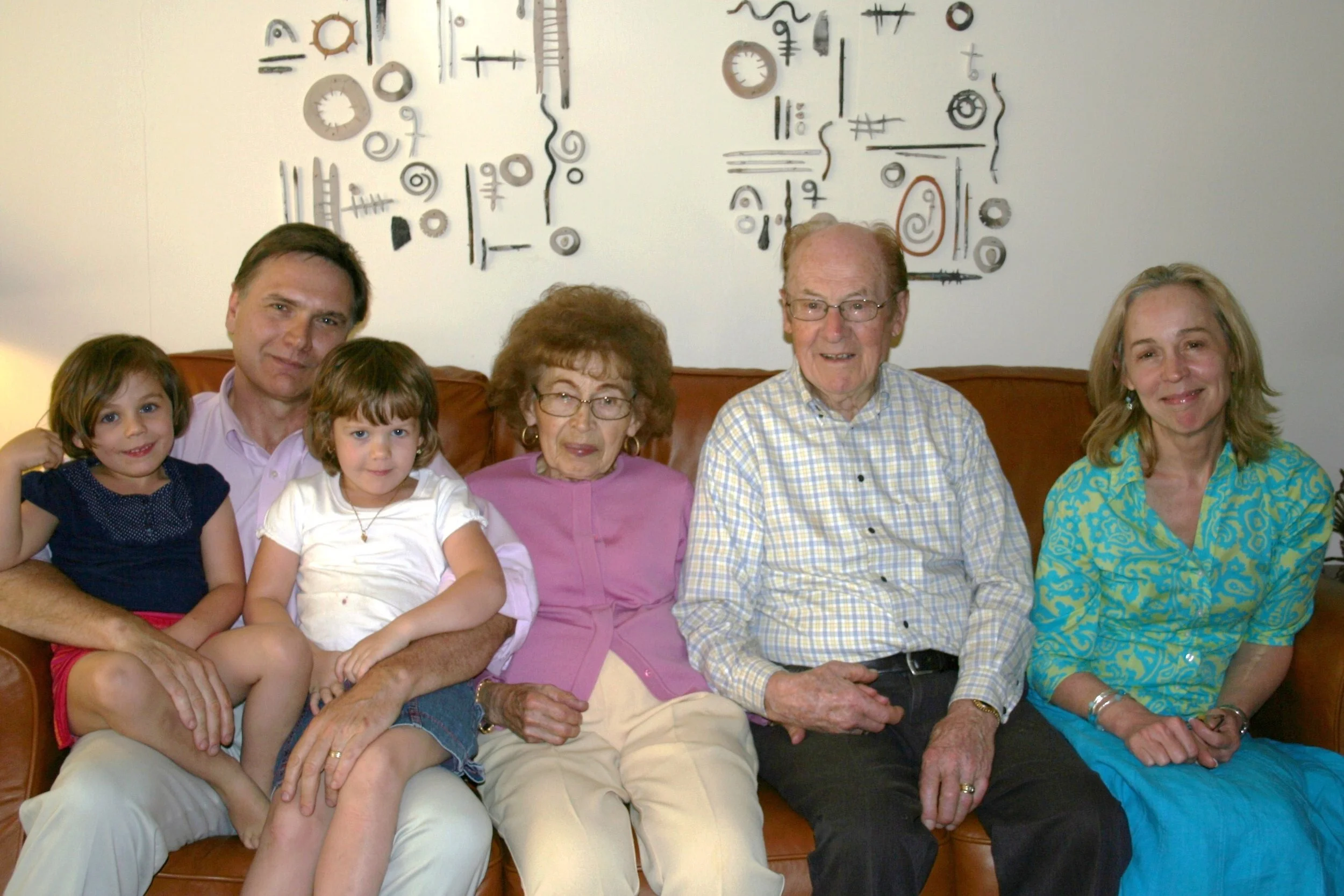 2009 Attila, girls, Lorette, Rhode, Marcia.JPG